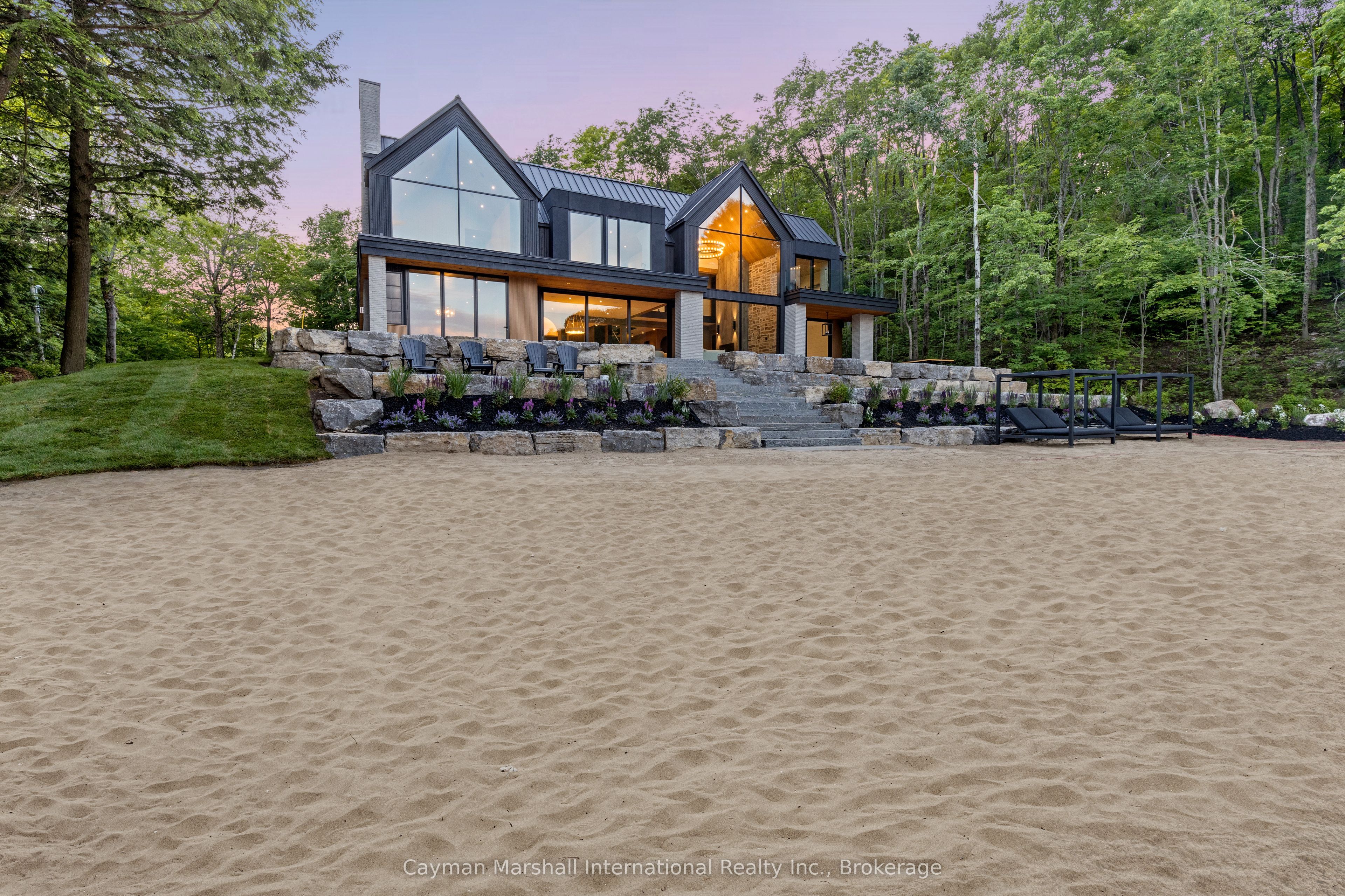 1002 Murphy Road, Muskoka Lakes, ON P0C 1H0, London