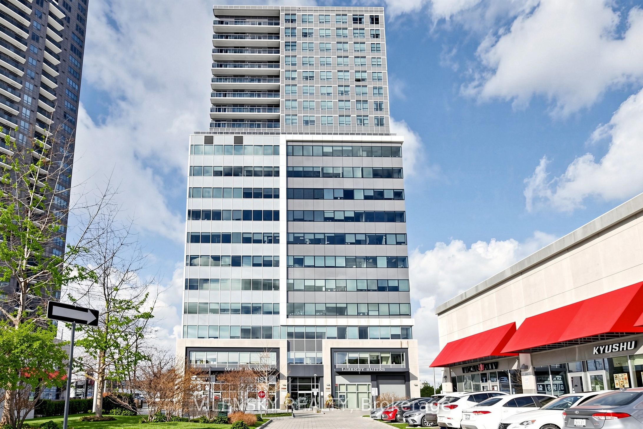 7191 Yonge Unit 911