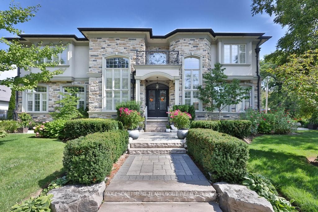 2229 LAKESHORE photo 2