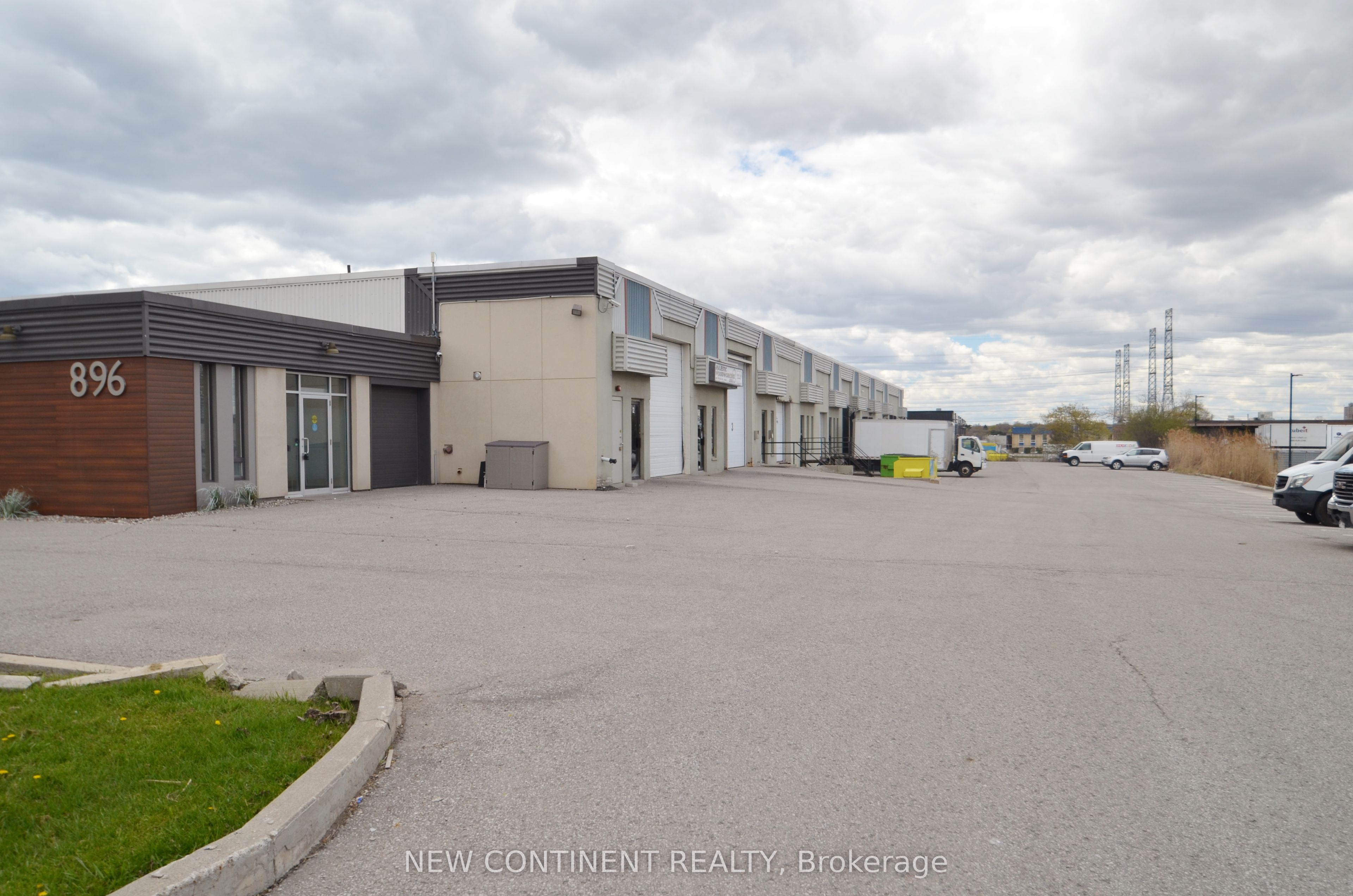 896 Brock Unit 8