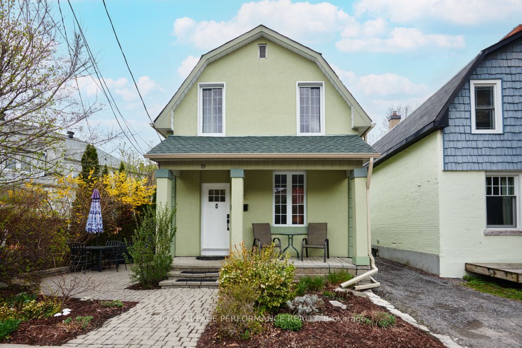 19 Windsor photo 3