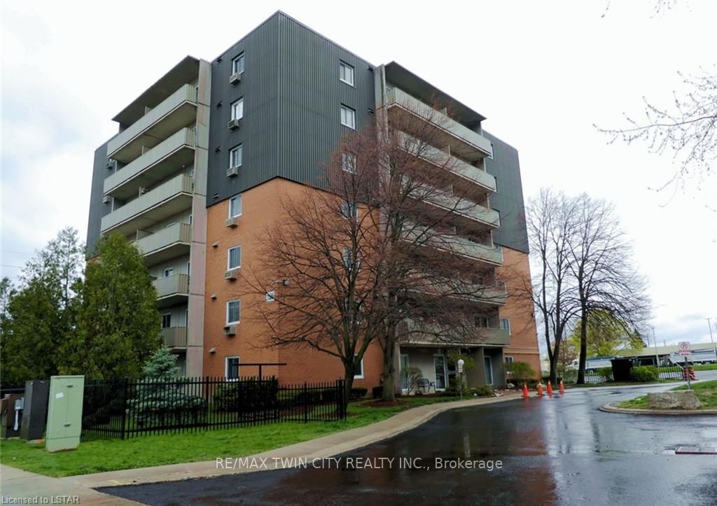 1100 Jalna Unit 304
