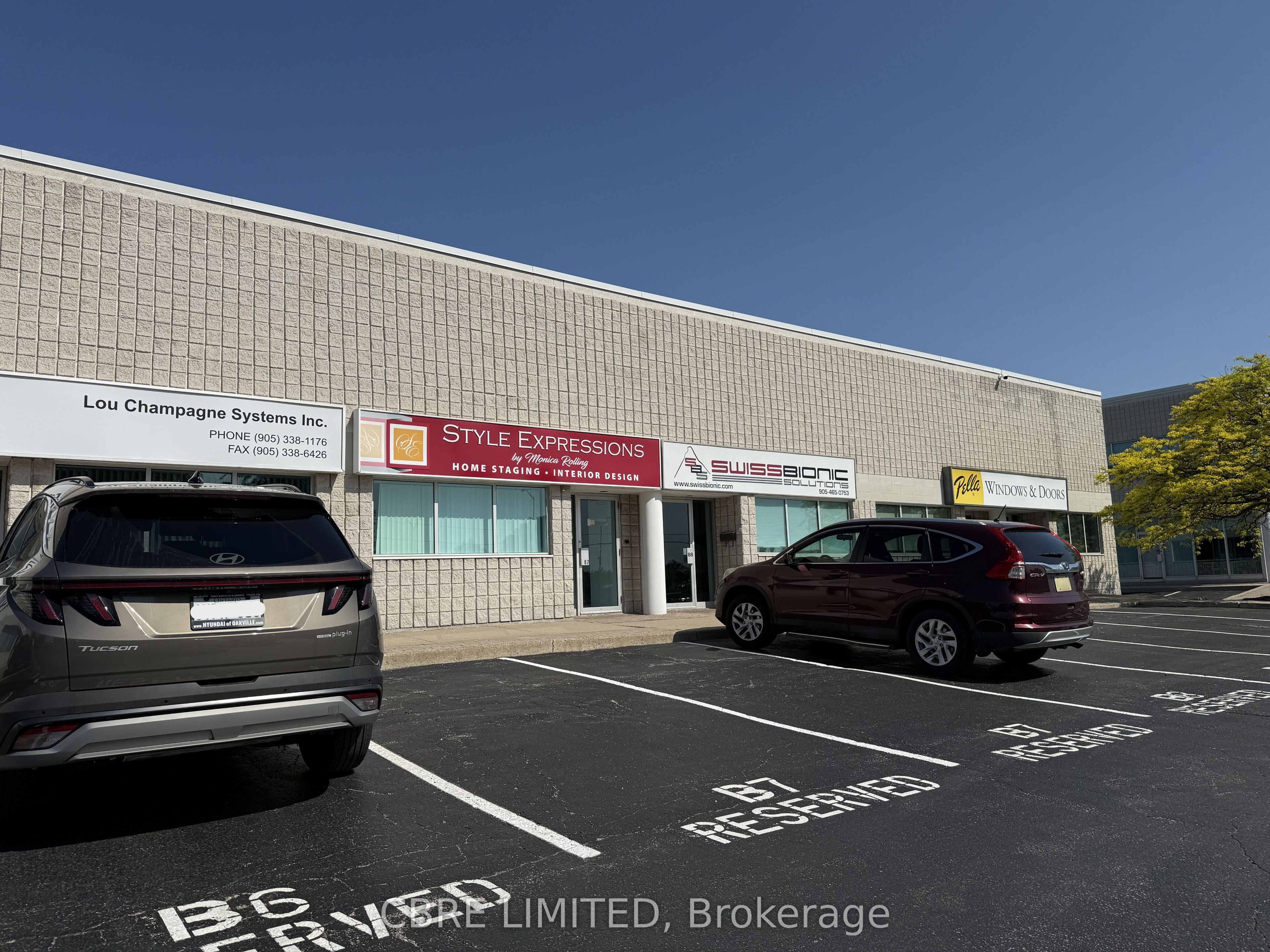1195 North Service Road W B7, Oakville, ON L6M 2V8, Oakville