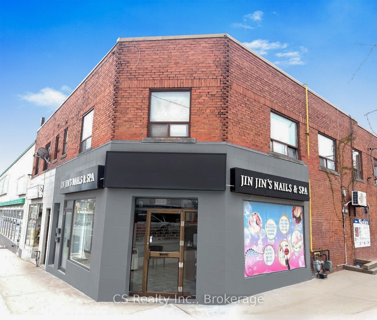 2636 Eglinton Unit Corner