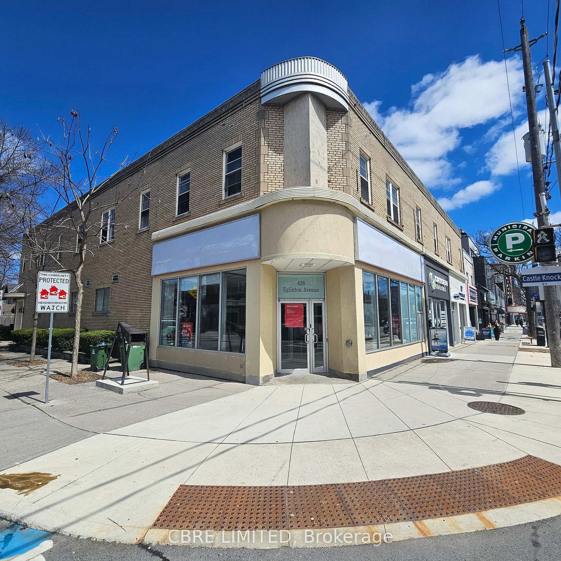 438 Eglinton