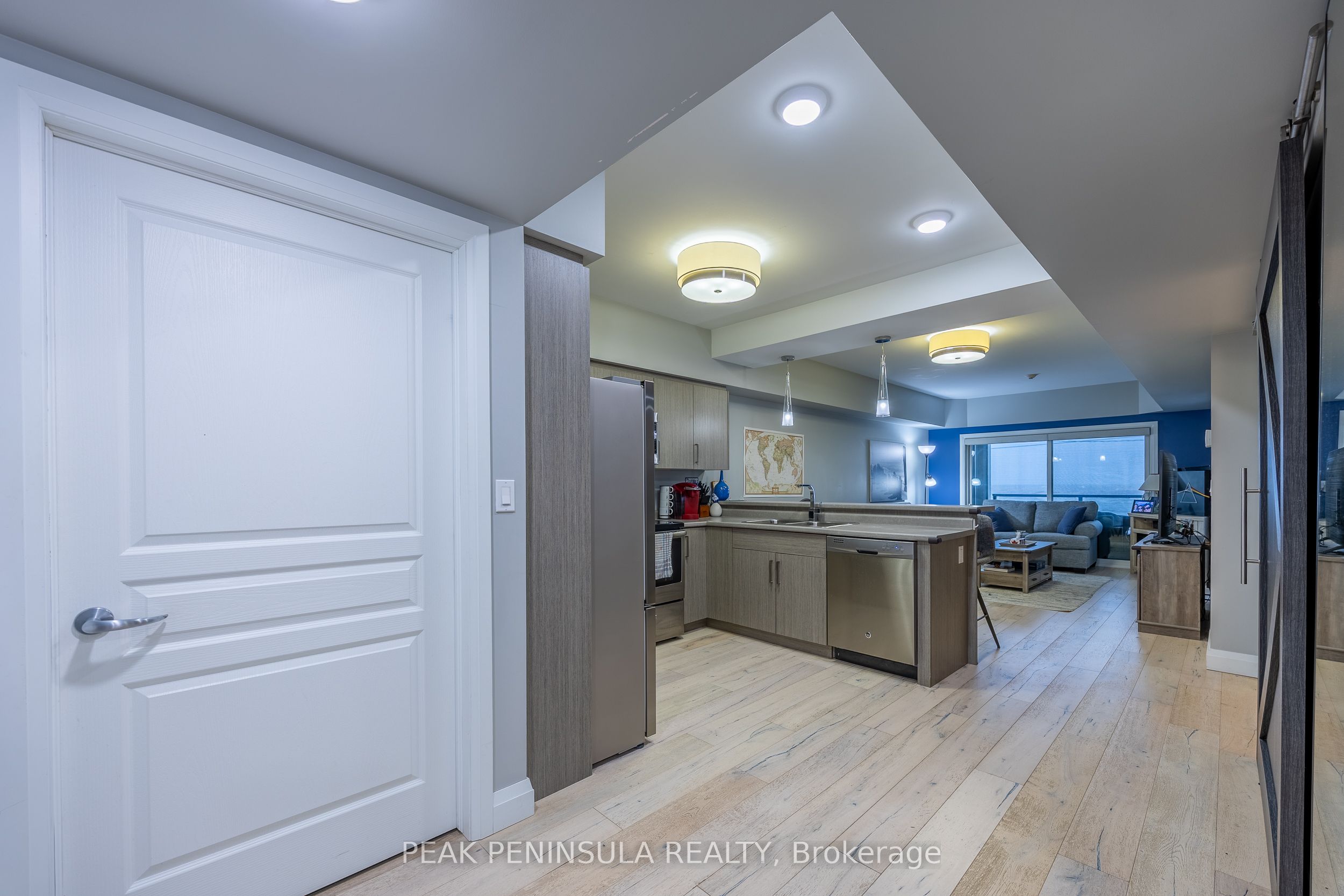 12 Erie Unit 208