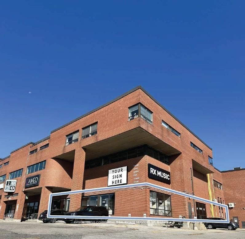 1020 Lawrence Unit 102