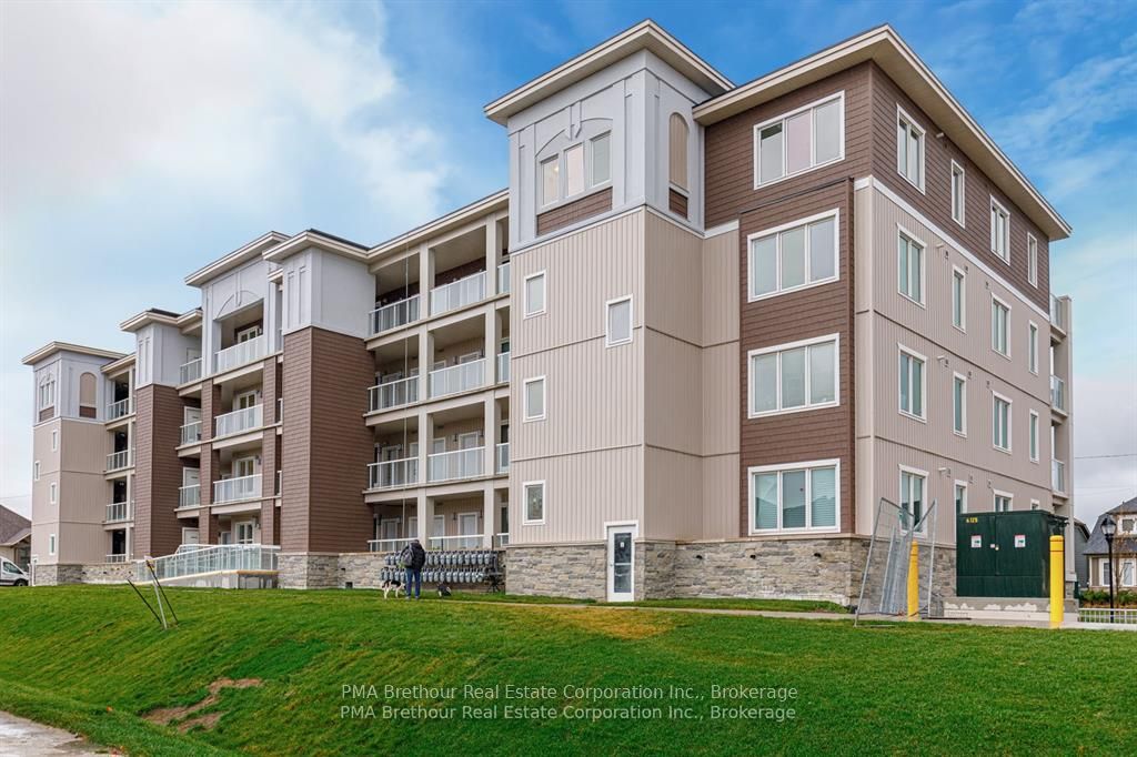 17 Spooner Unit 202