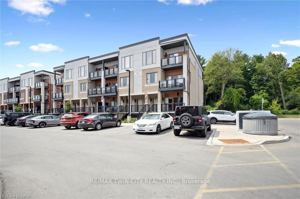 25 ISHERWOOD Unit C34