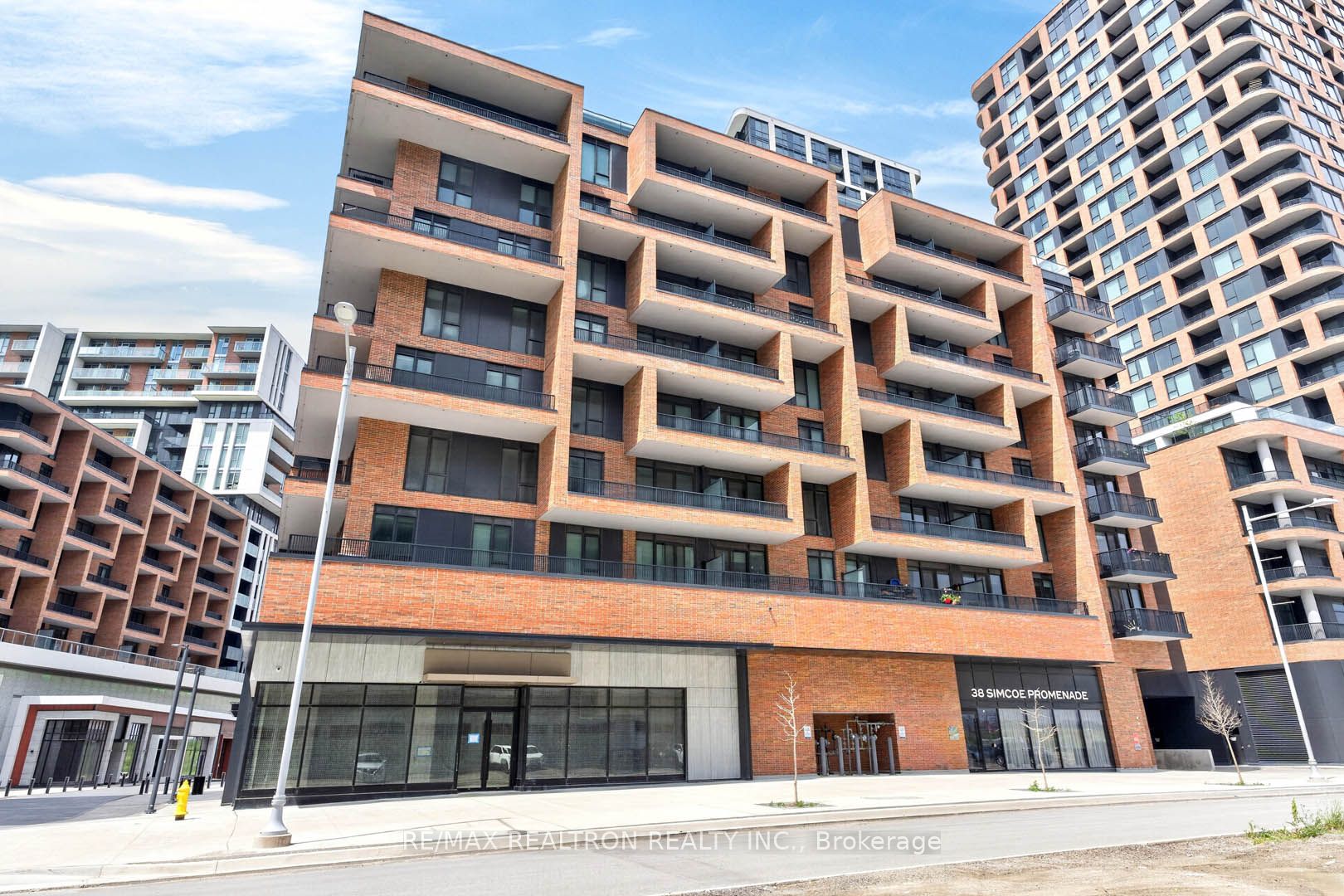 38 Simcoe Unit C909 photo 4