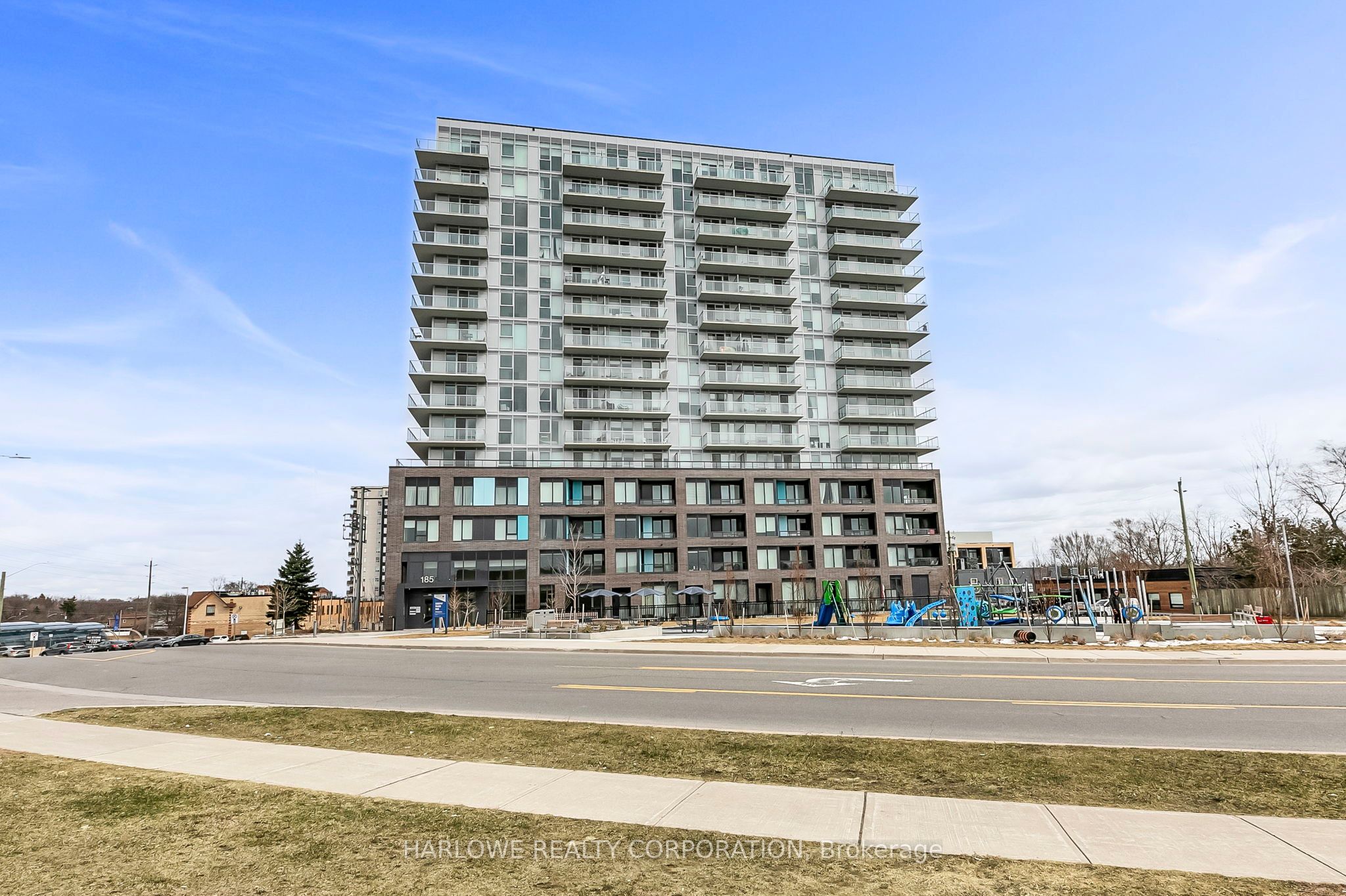 185 Deerfield Unit 1006