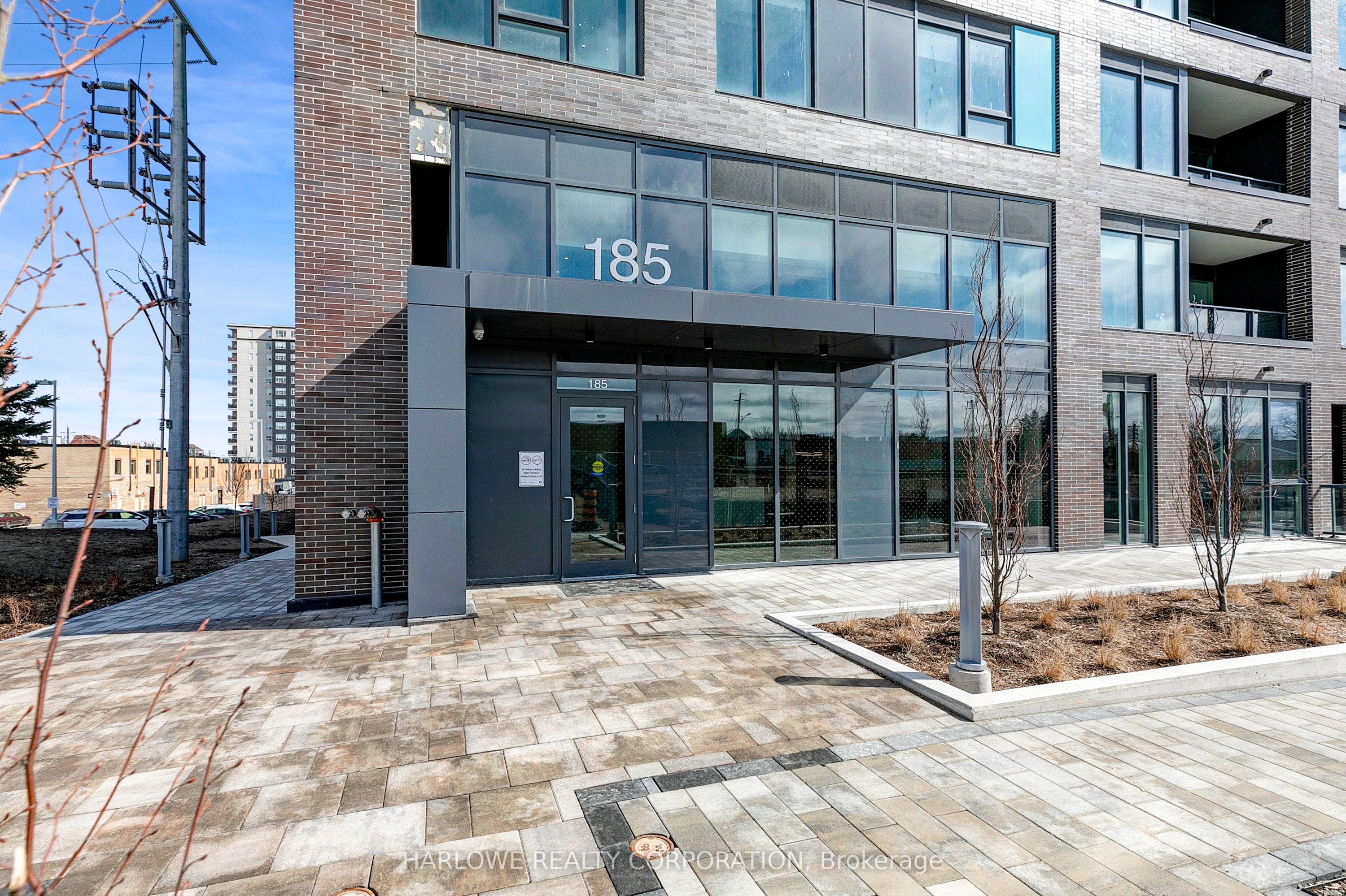 185 Deerfield Unit 1204