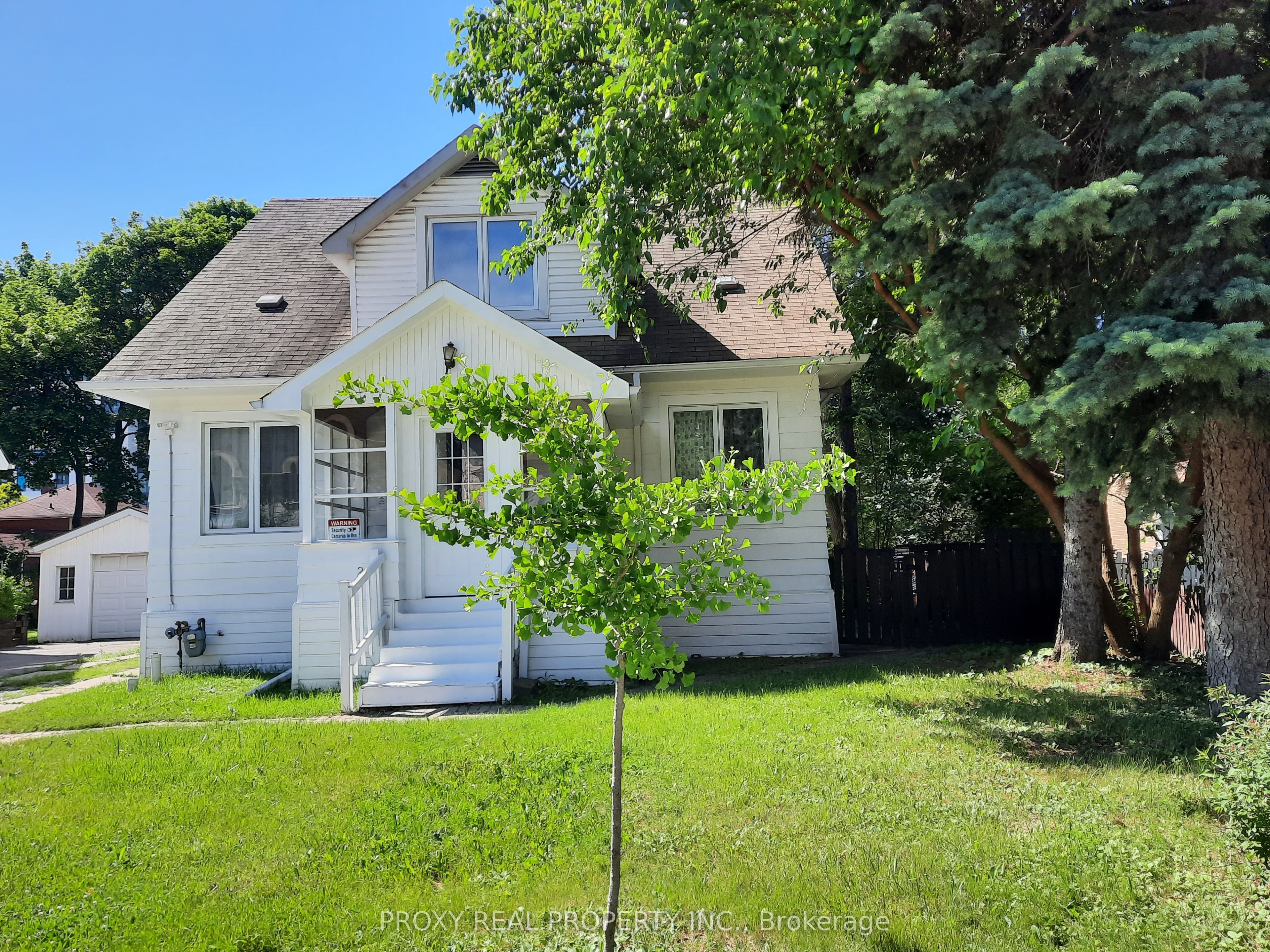 205 Maplehurst