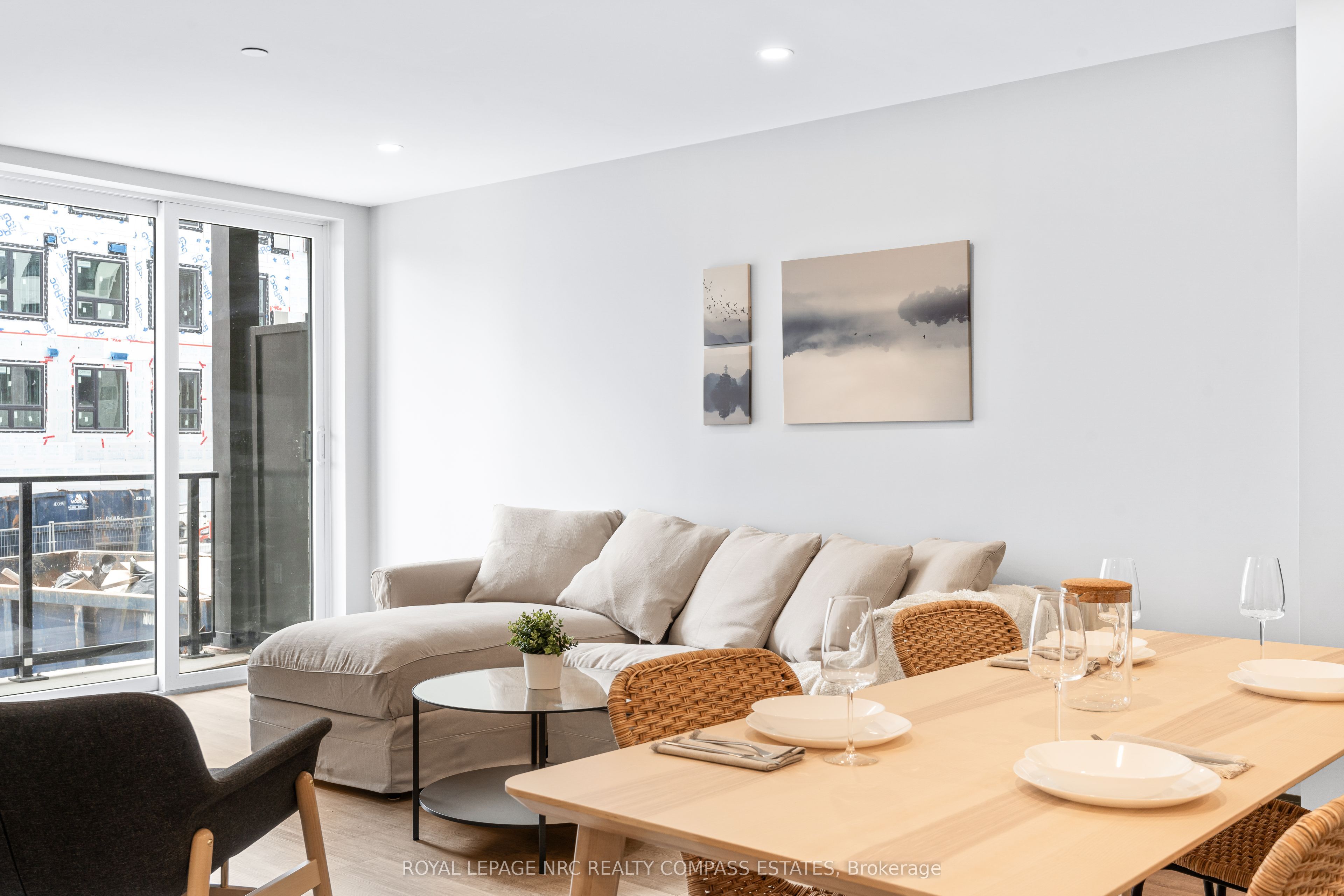 699 Niagara Unit 200
