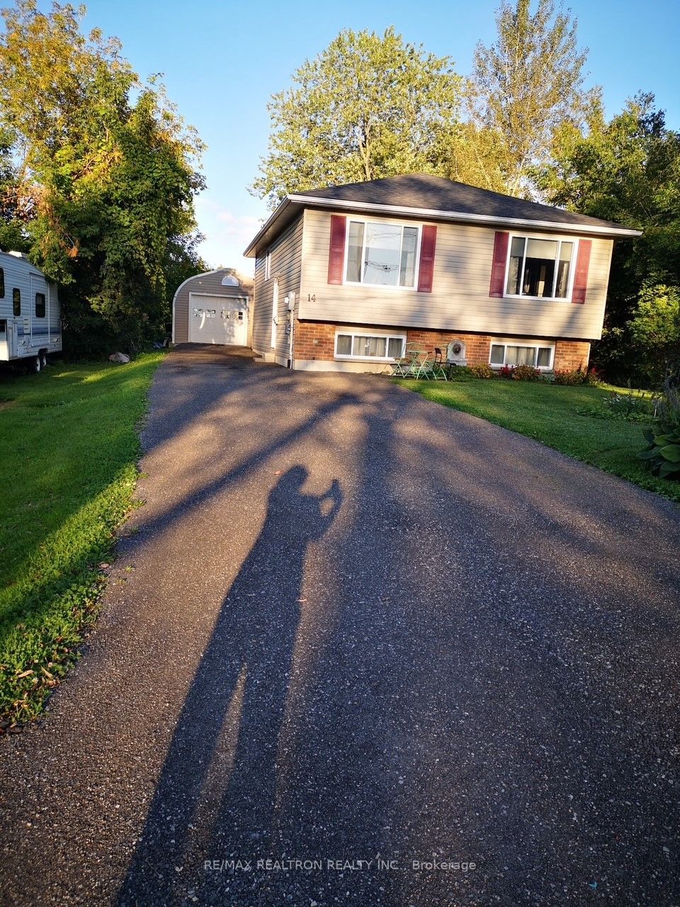 14 Courtland photo 2