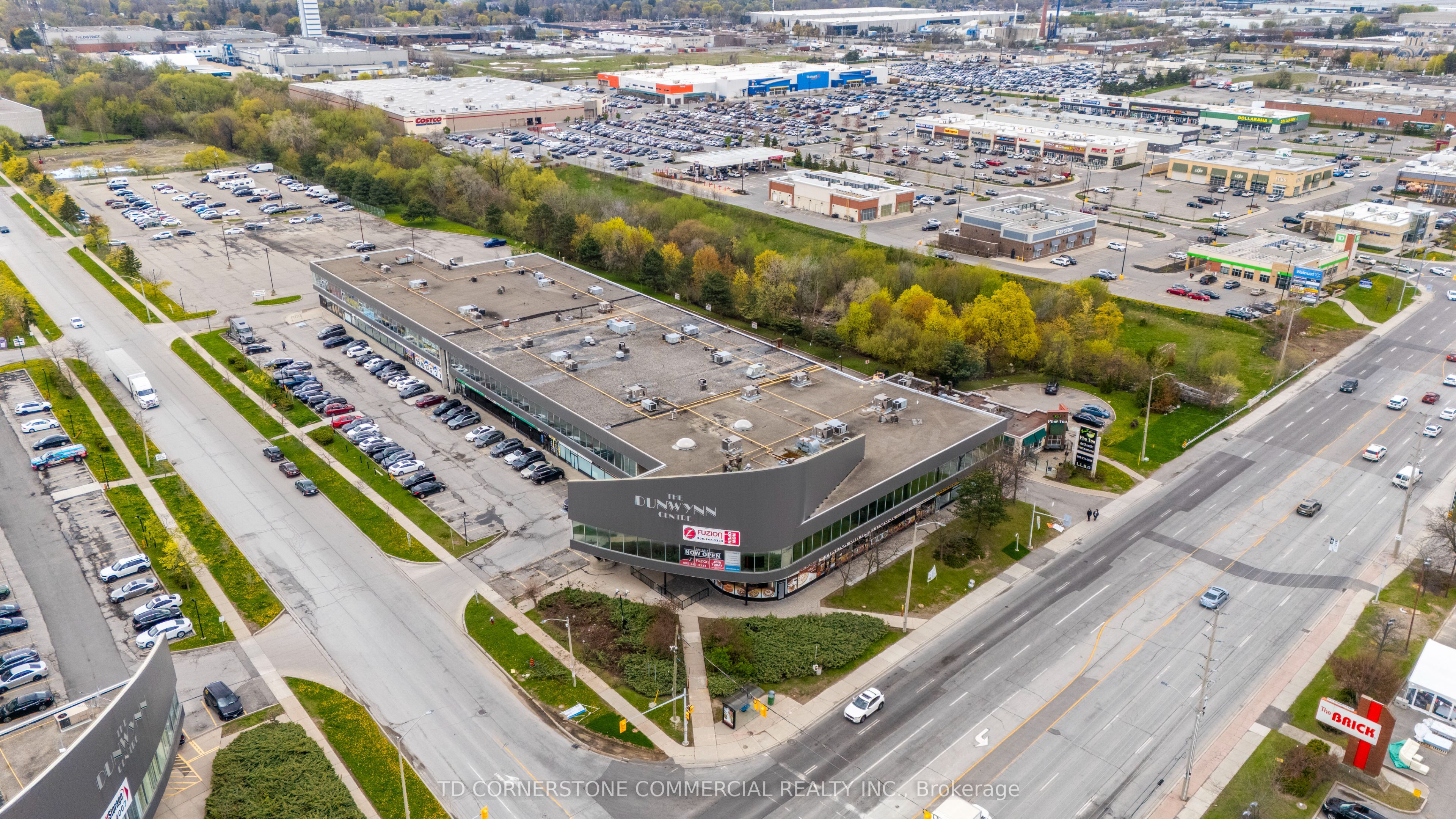 1580-1590 Dundas
