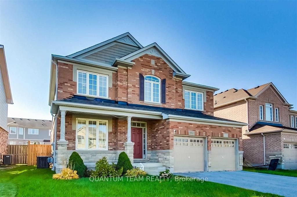 8912 Forestview