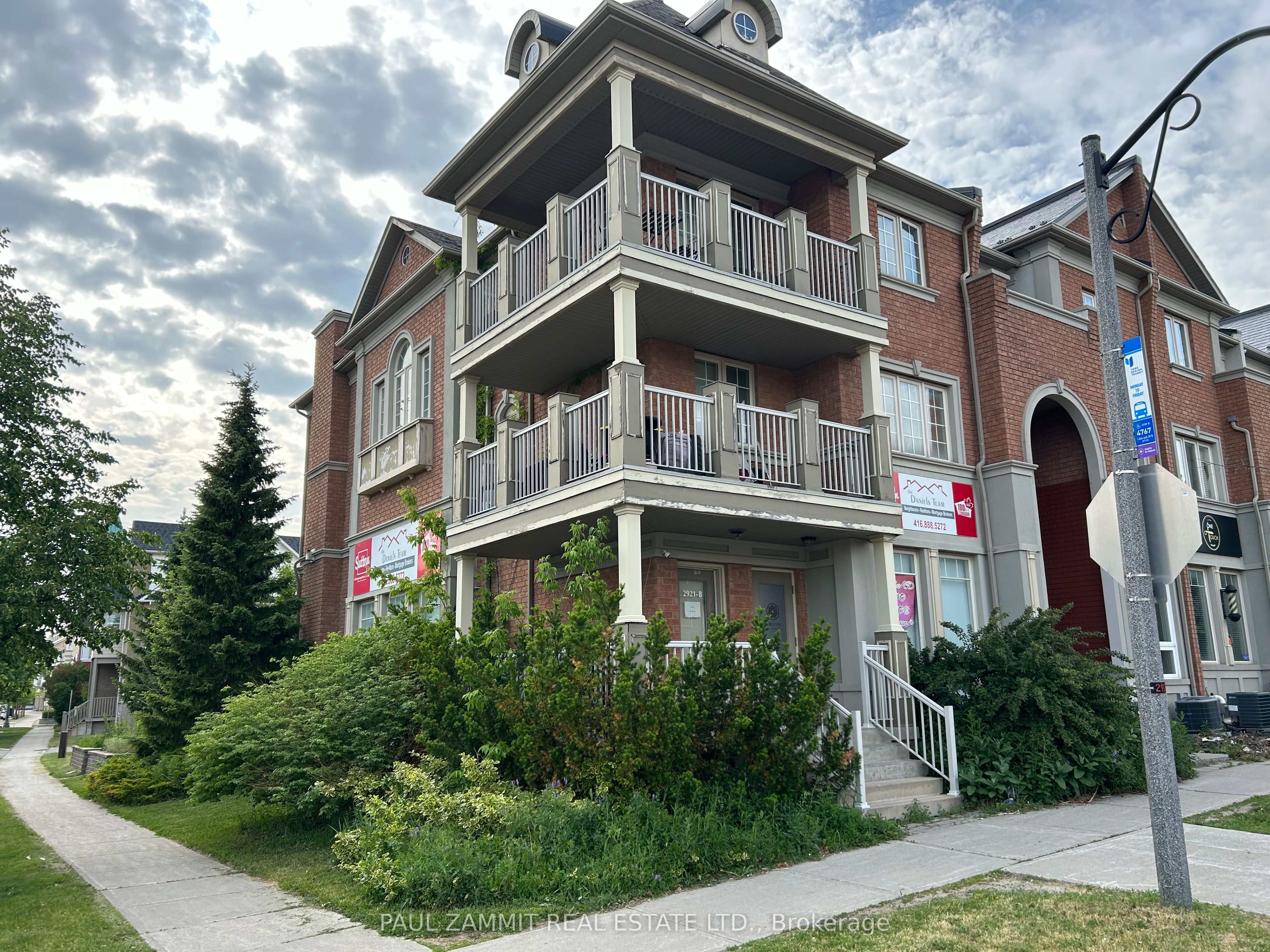 2921 Bur Oak Unit Main Fl