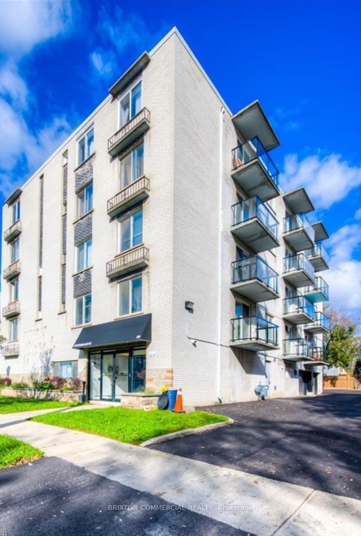 30 Chatham Unit 501