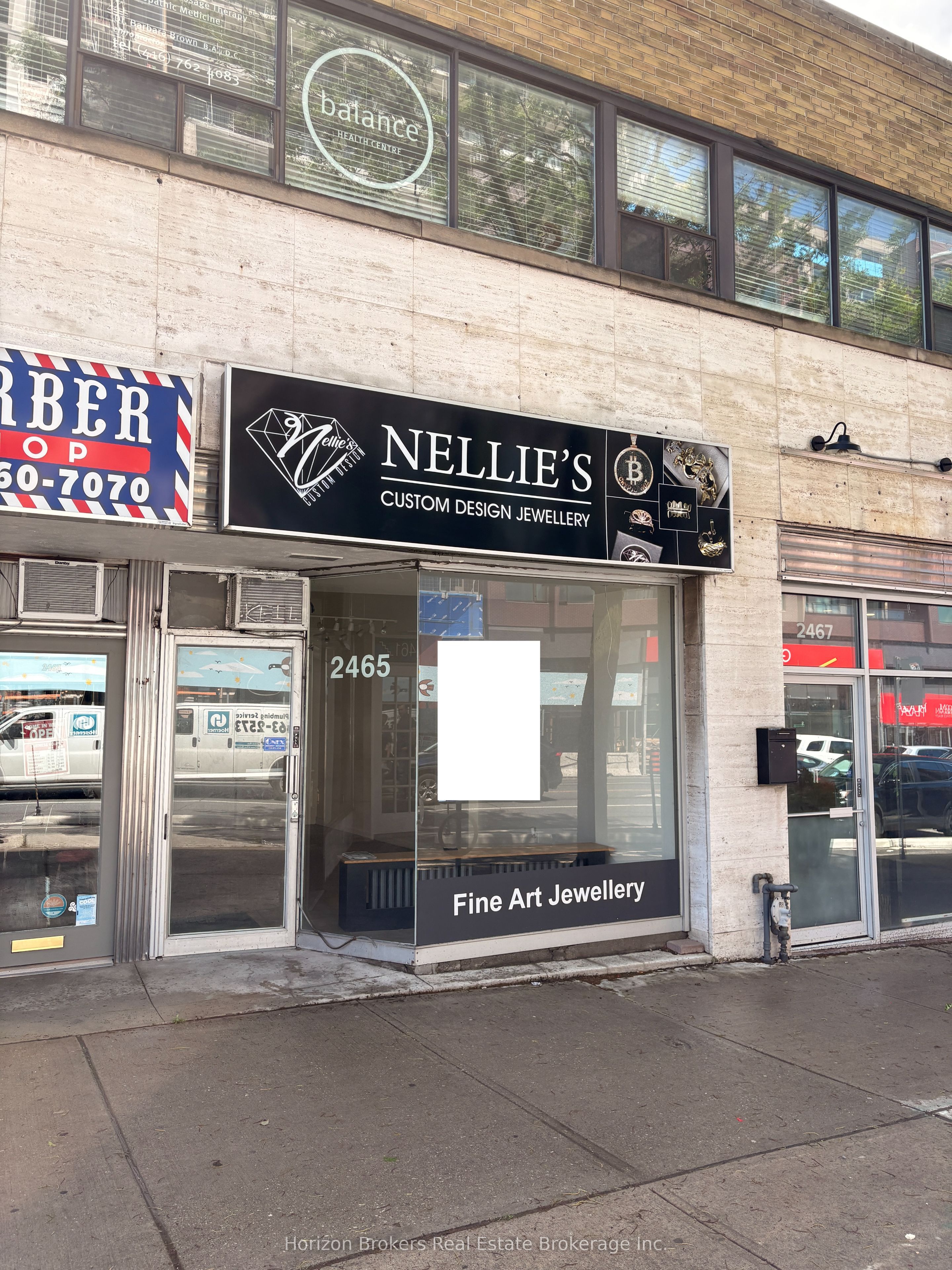 2465 Bloor photo 2