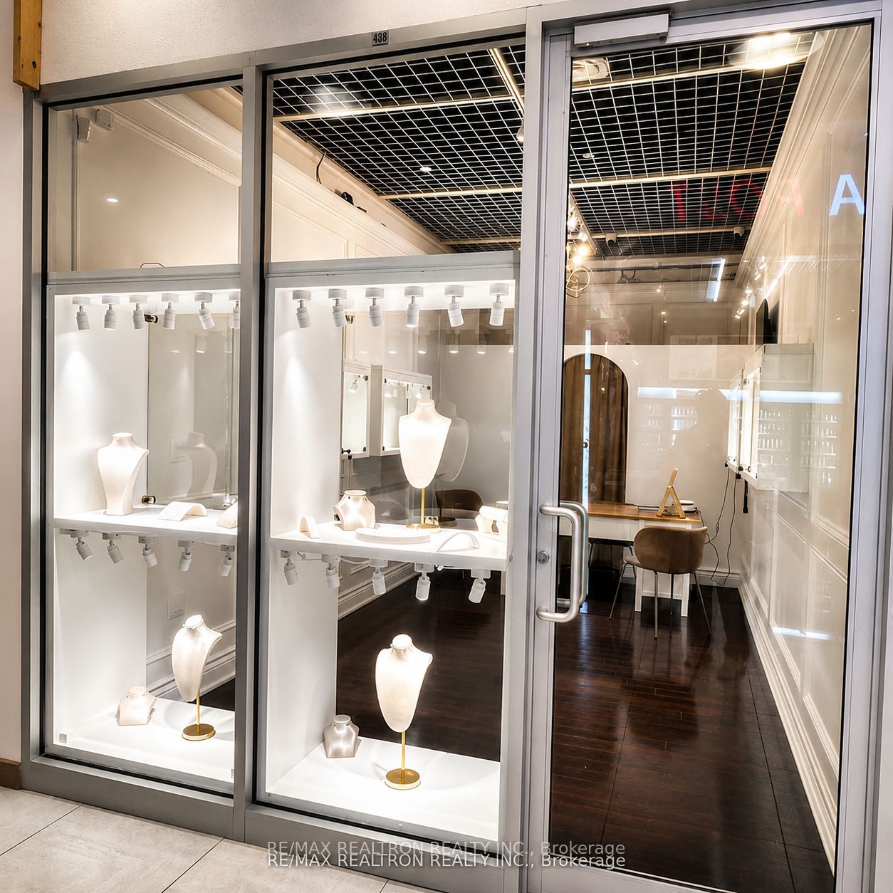7181 Yonge Unit 148