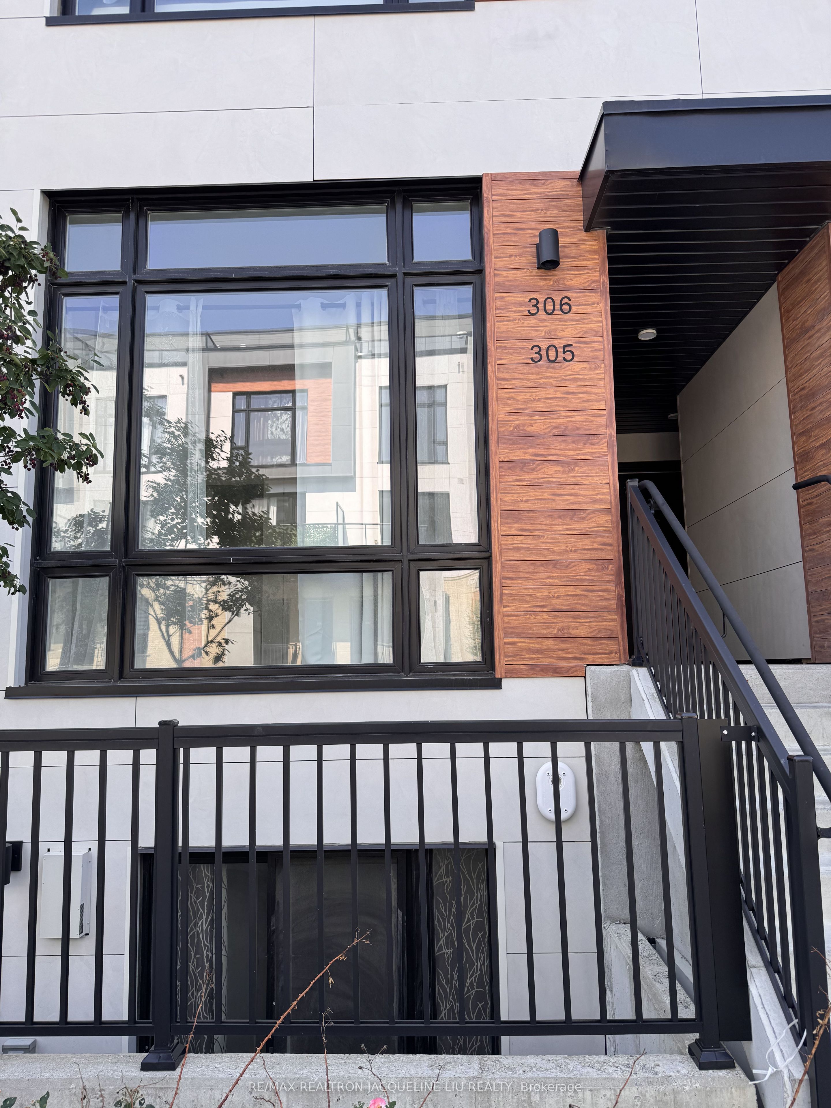 6 Steckley House Unit 305
