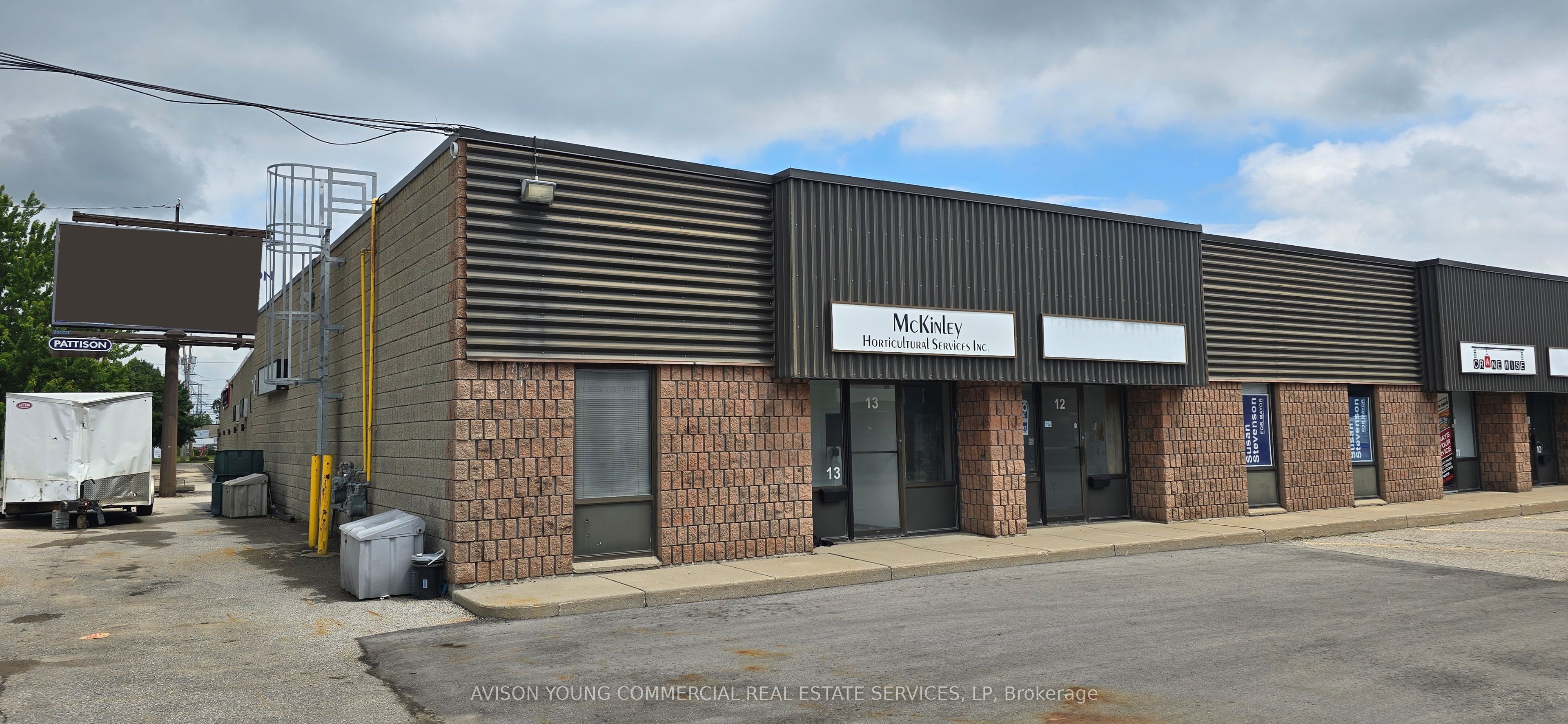 610 Newbold Unit 13 photo 3