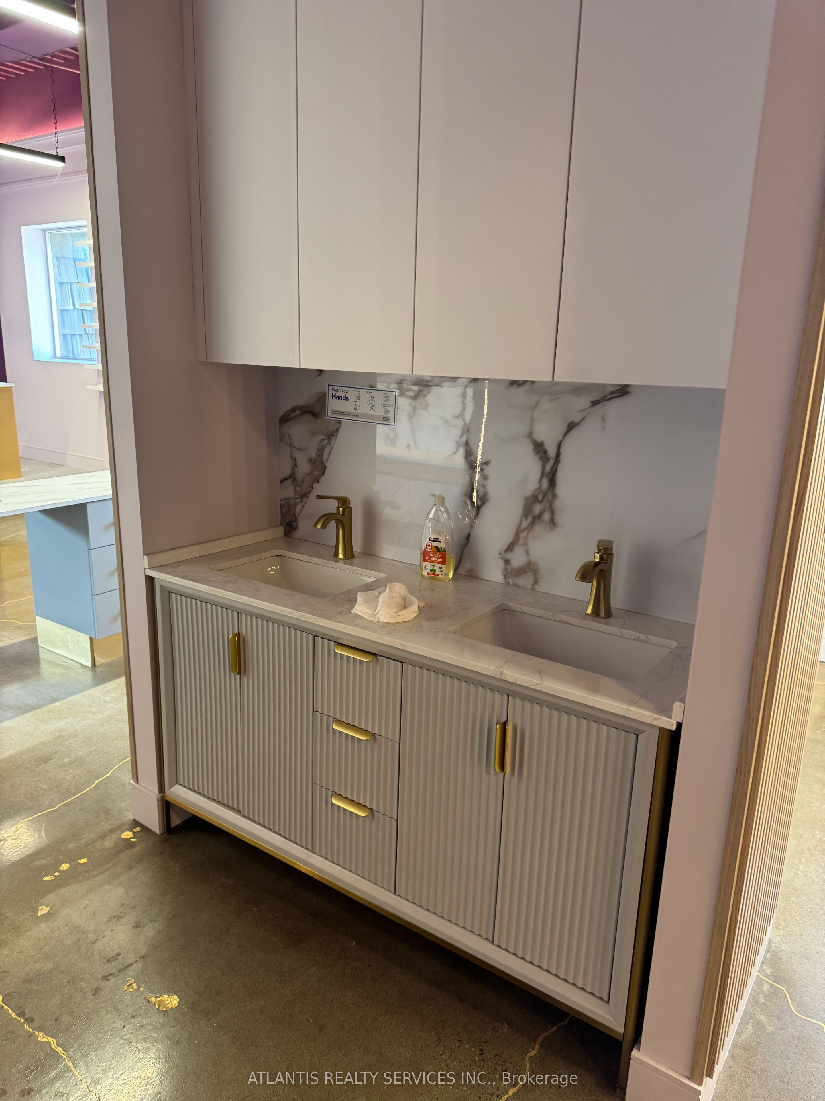 680 Silver Creek Unit 102B