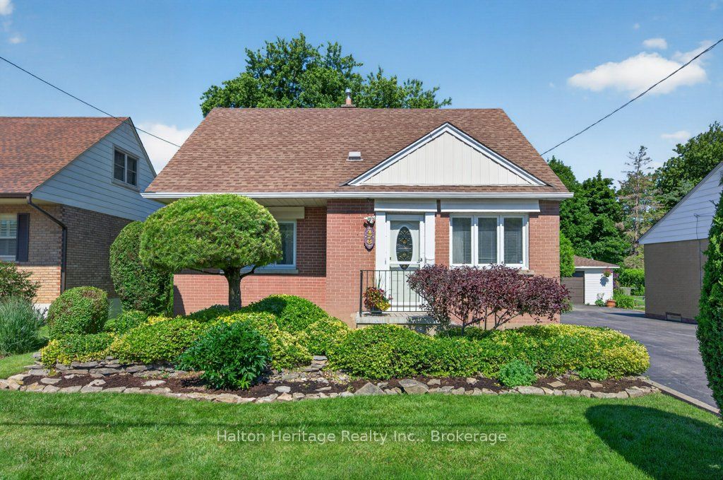 476 East 37th