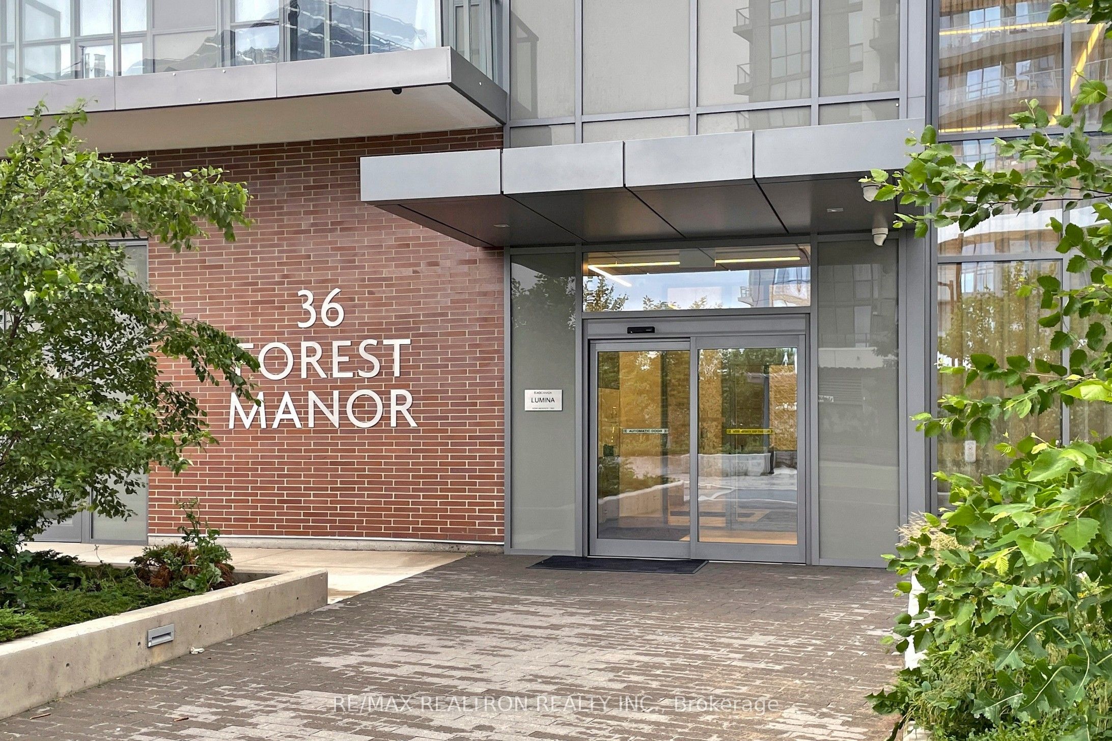 36 Forest Manor Unit 1102