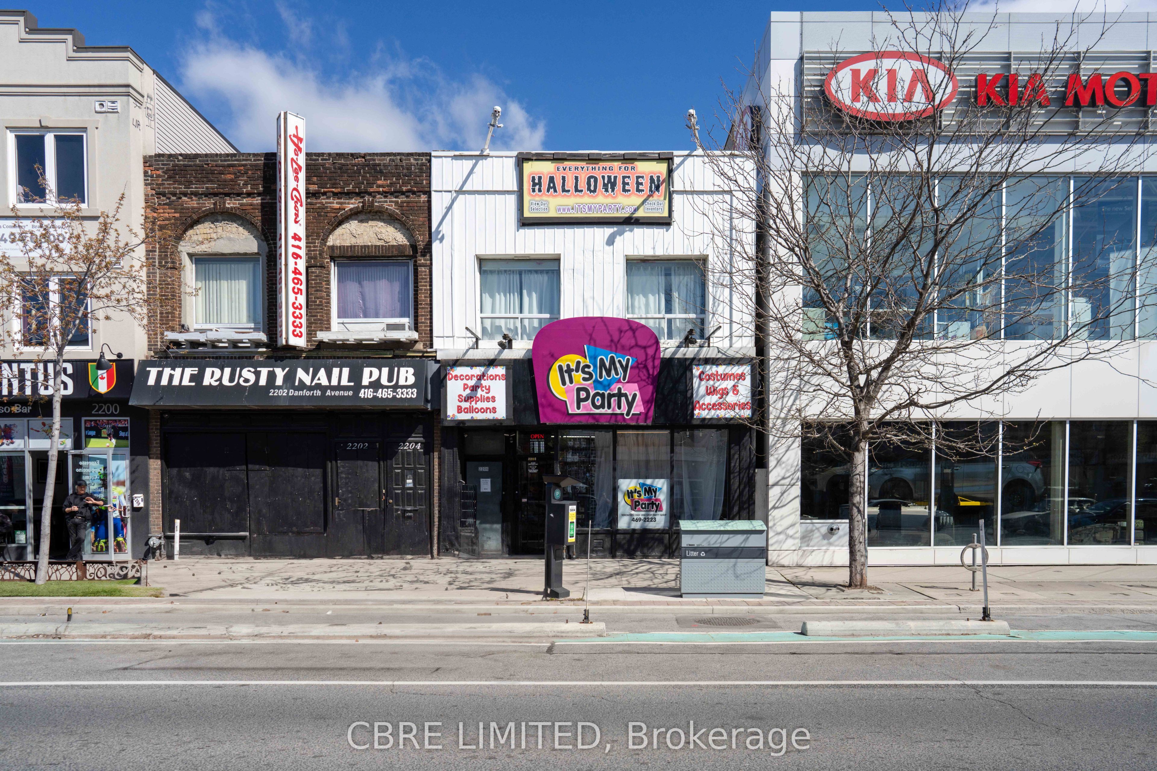 2208 Danforth
