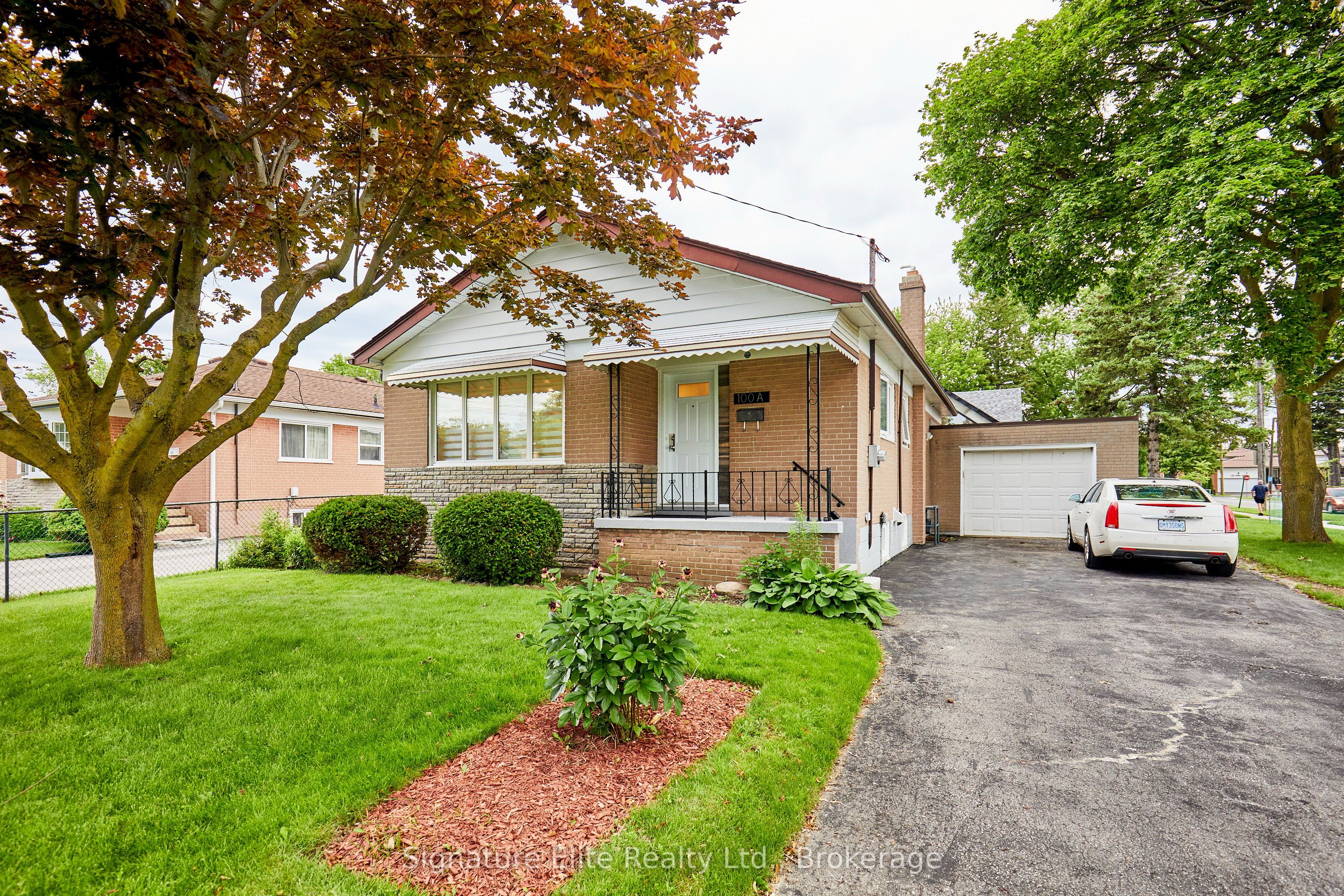 100A Kitchener Unit Lower photo 2