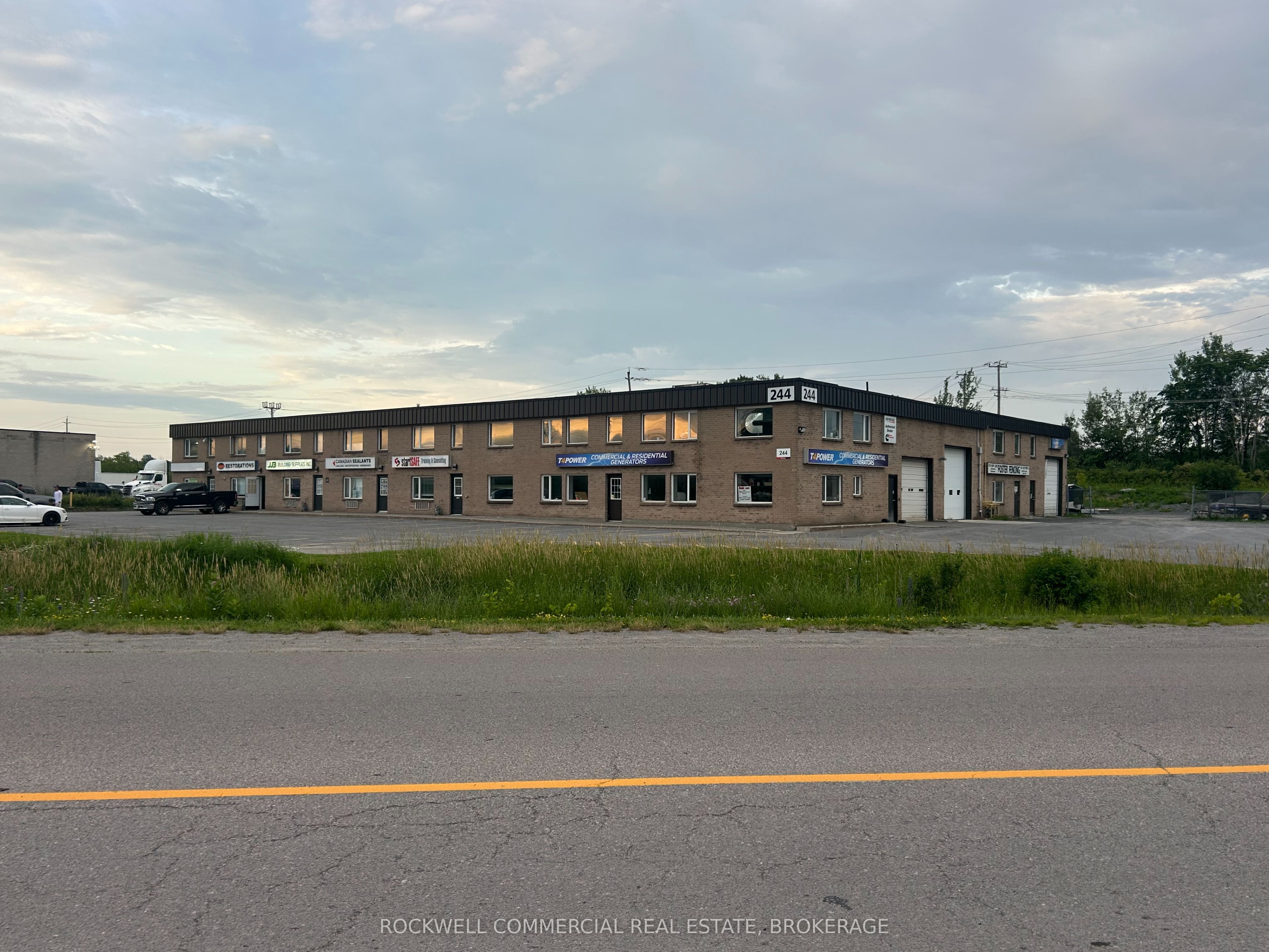 244 Dalton Unit 150 photo 2