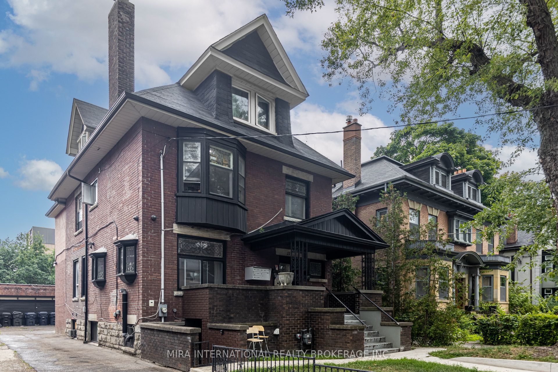 11 Laxton Unit B3