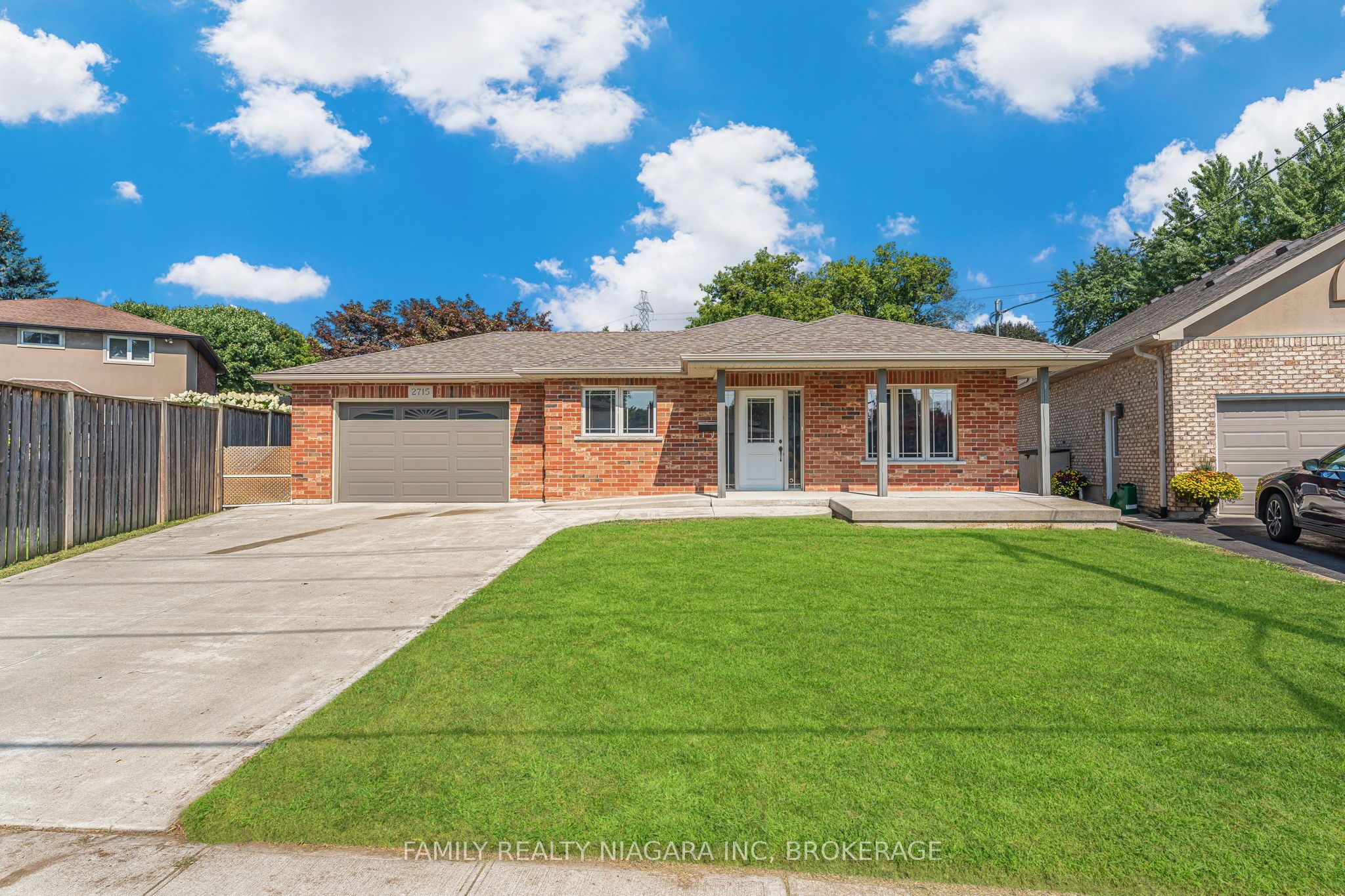 2715 Portage