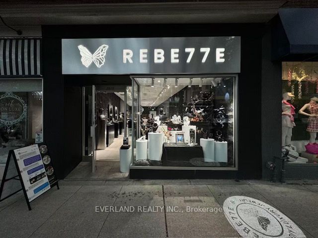 2515 Yonge