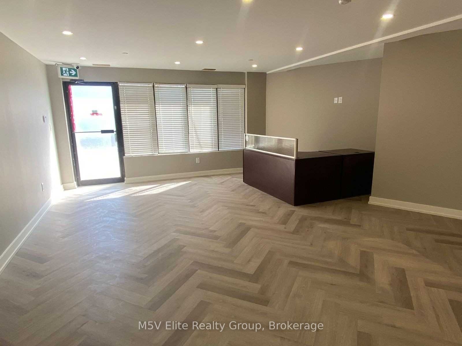 250 Regina Unit 15