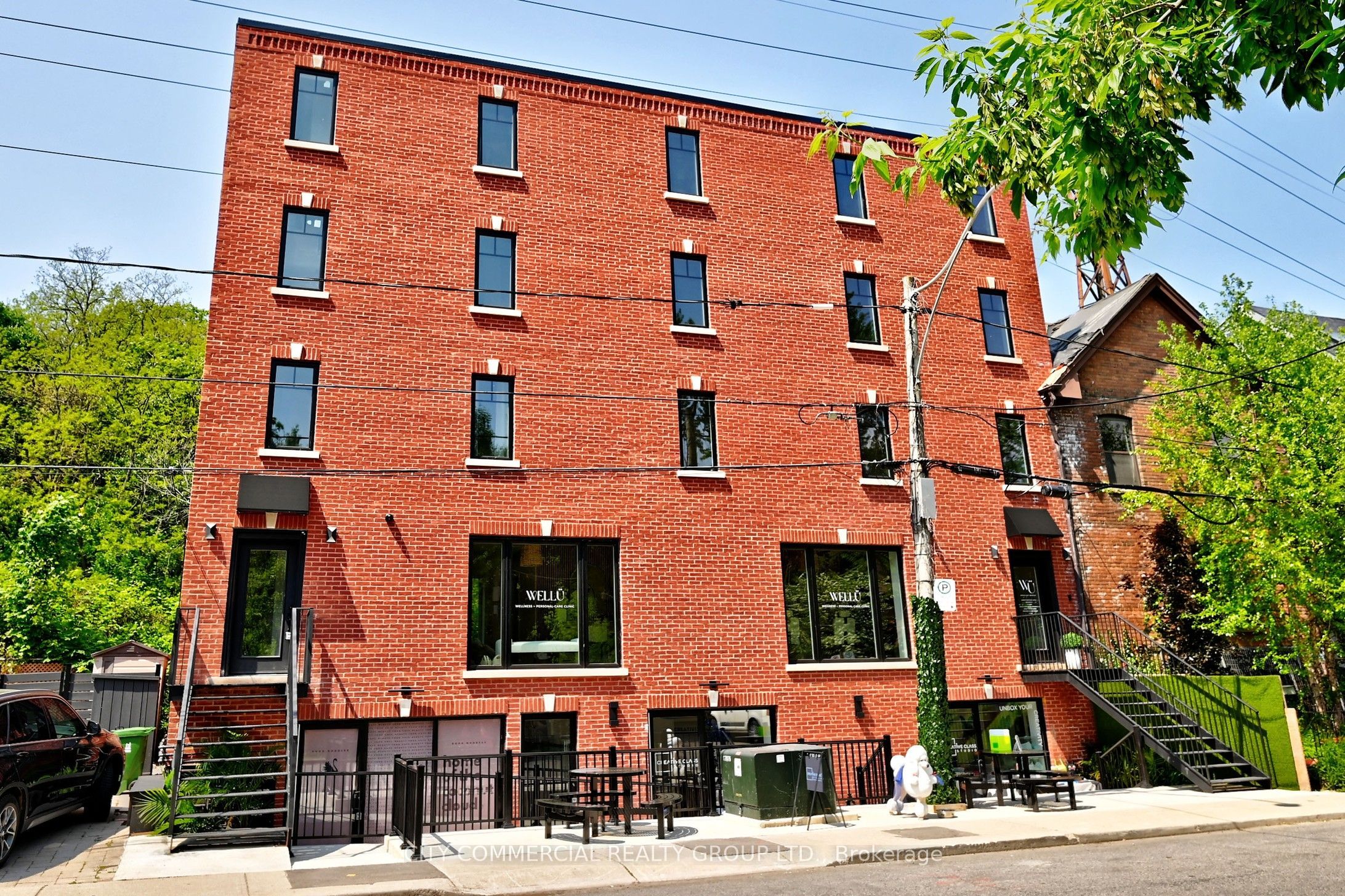 396 Summerhill