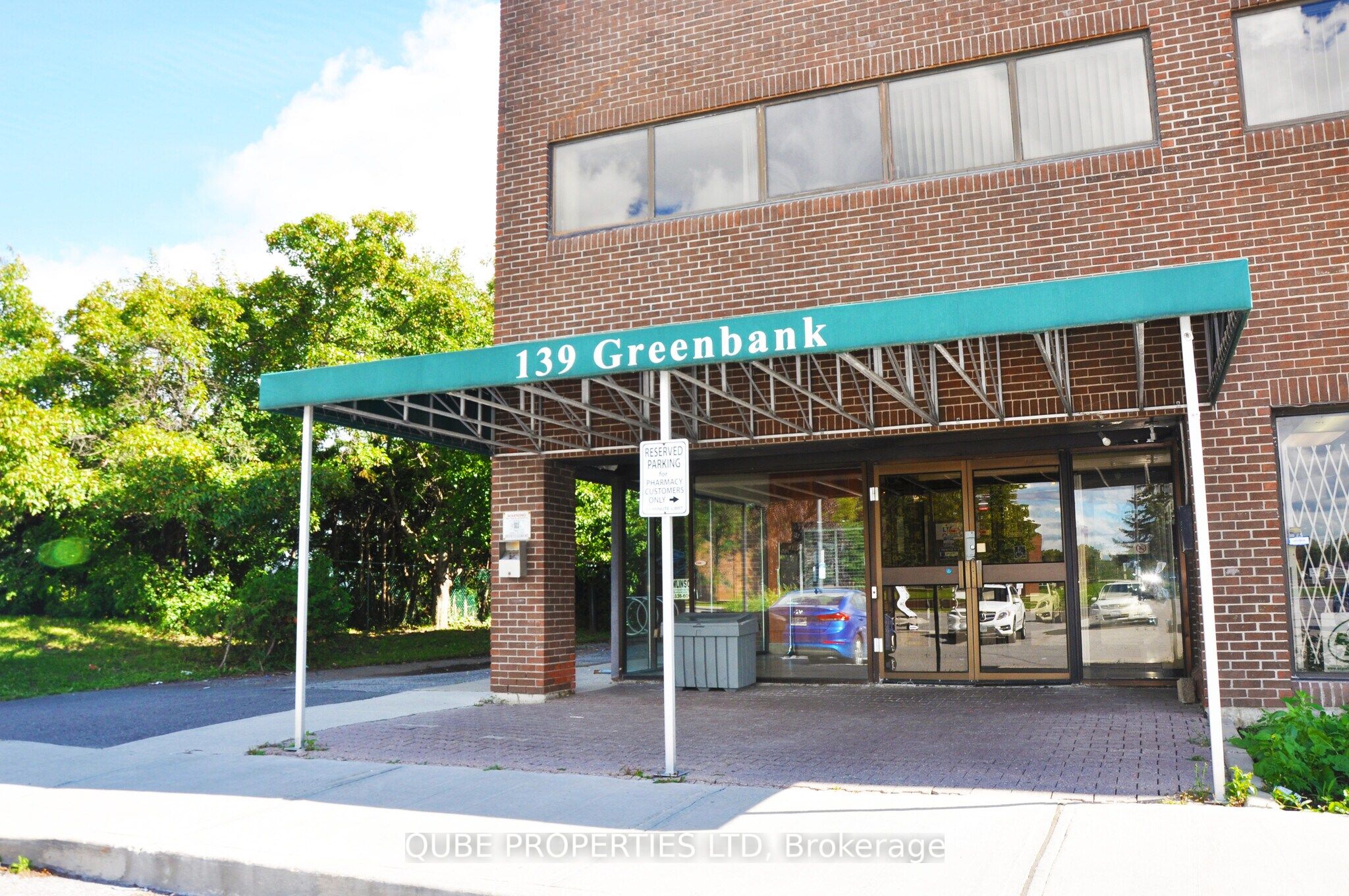 139 Greenbank Unit 106