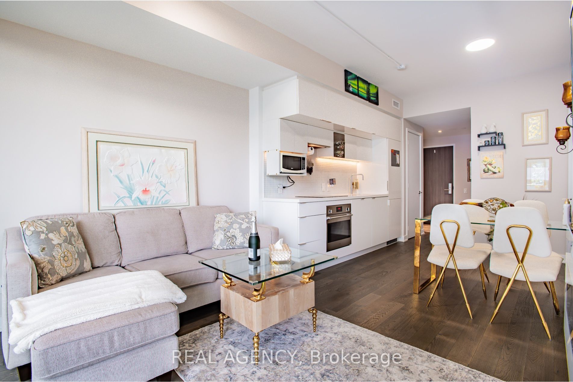 185 Roehampton Unit 2512