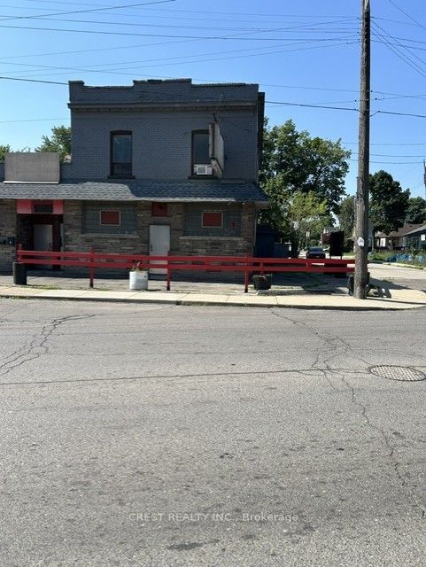 152 Grenfell photo 2
