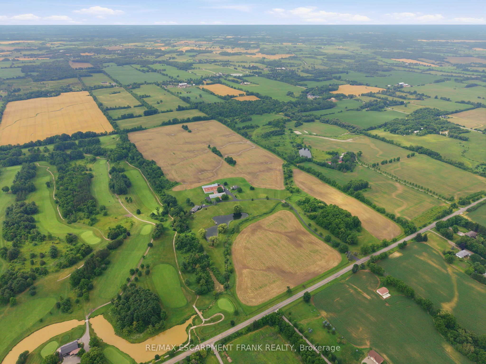 1046 Book Road W, Hamilton, ON L9G 3L1, Hamilton