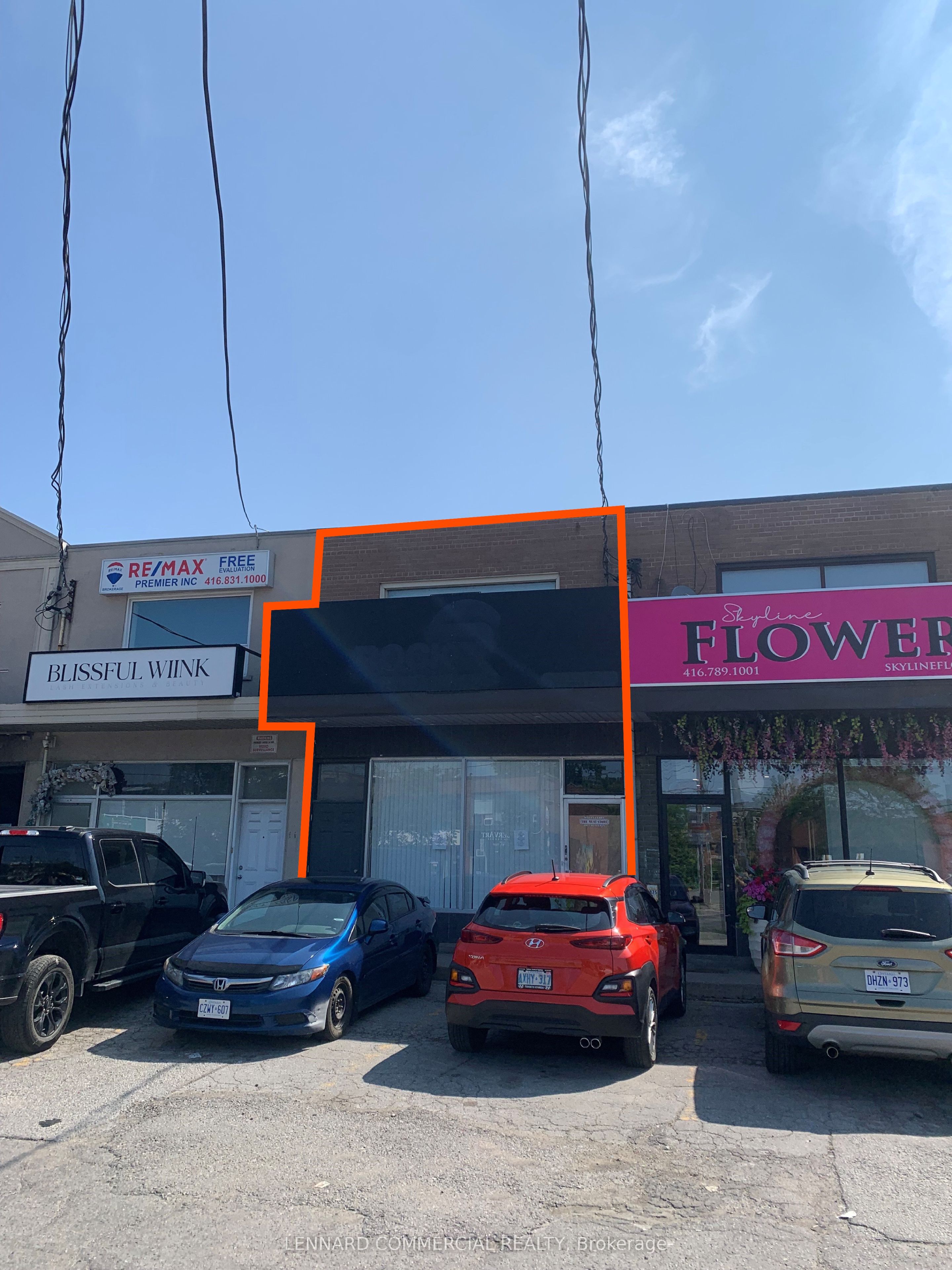2877 Dufferin photo 3