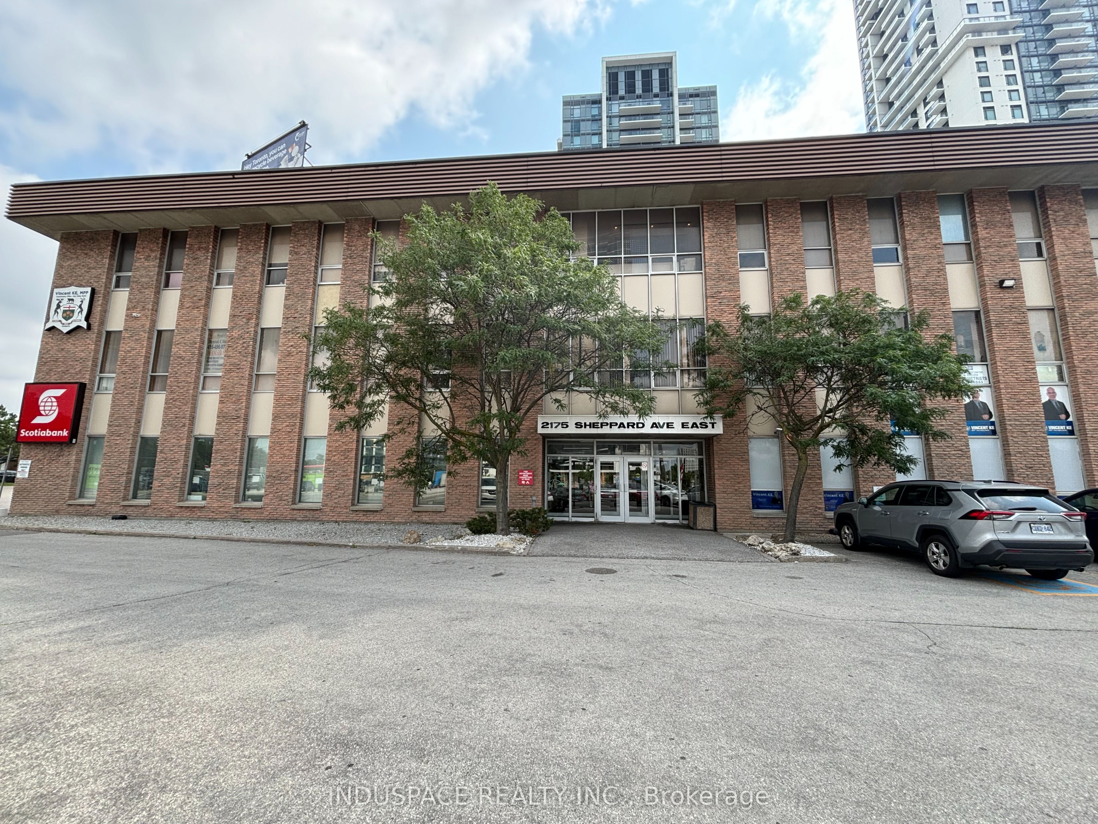 2175 Sheppard Unit # 305