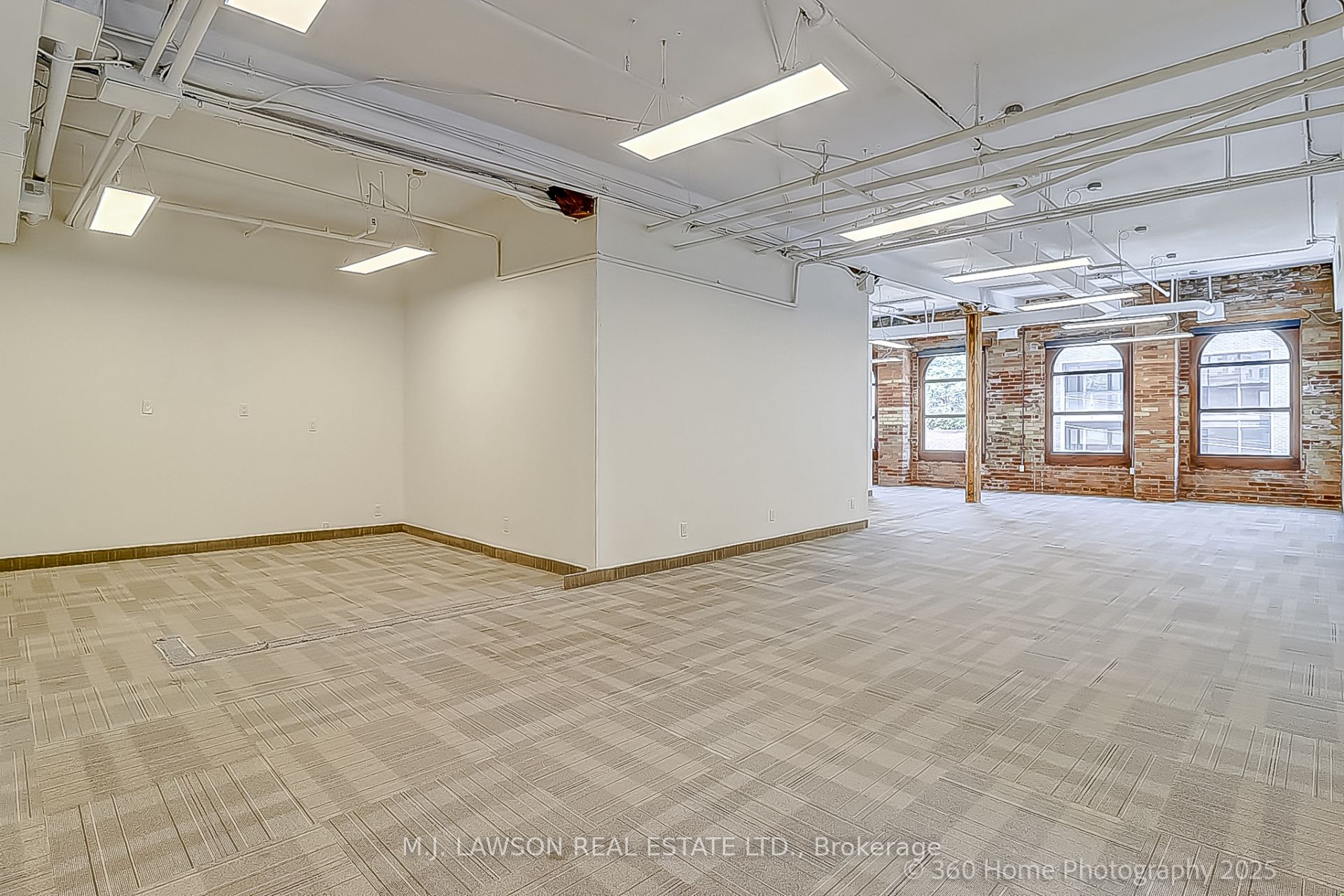 411 Richmond Unit 305 photo 2