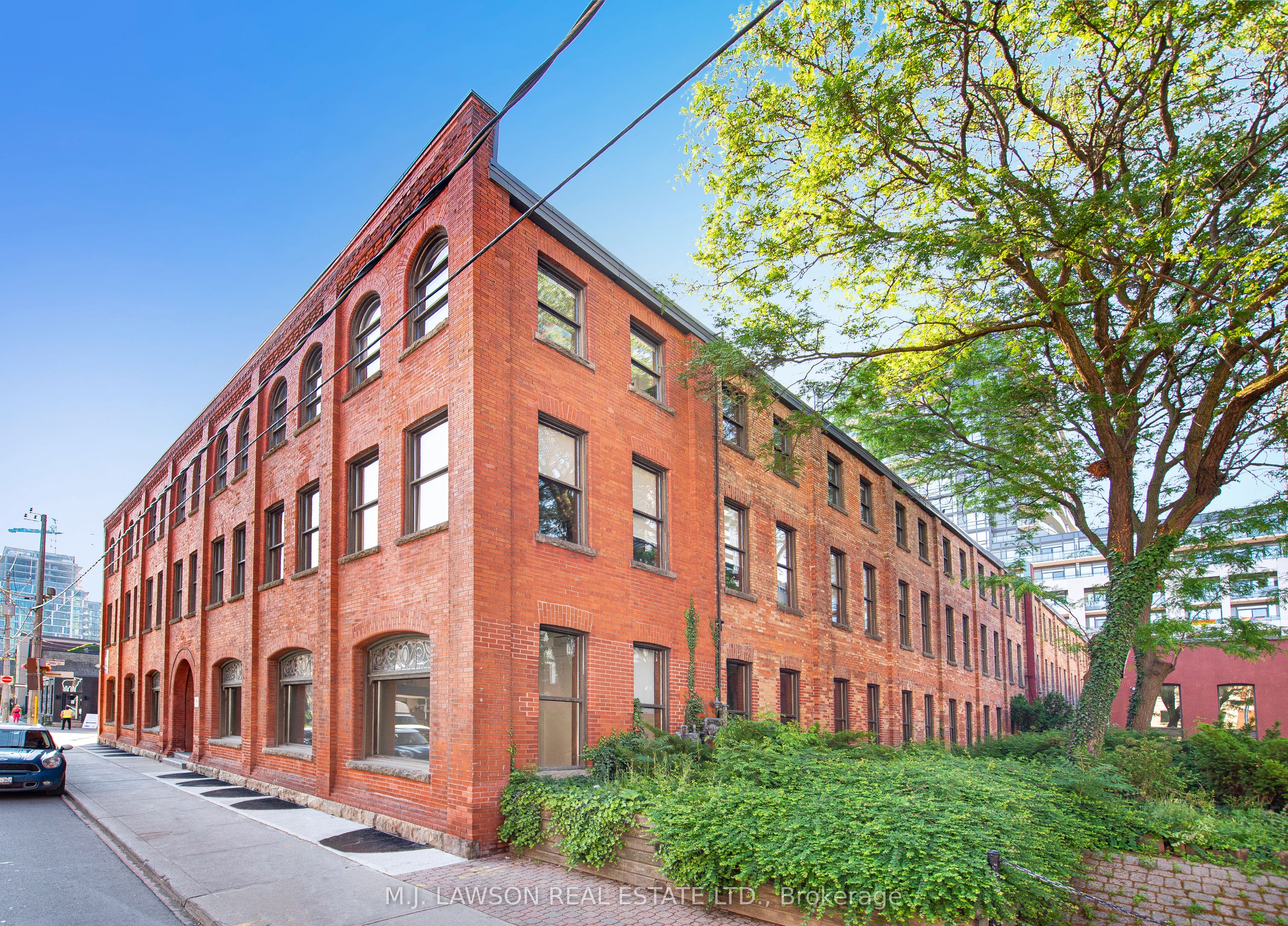 411 Richmond Unit 307