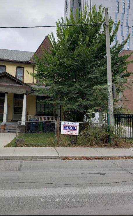 172 Huron photo 3