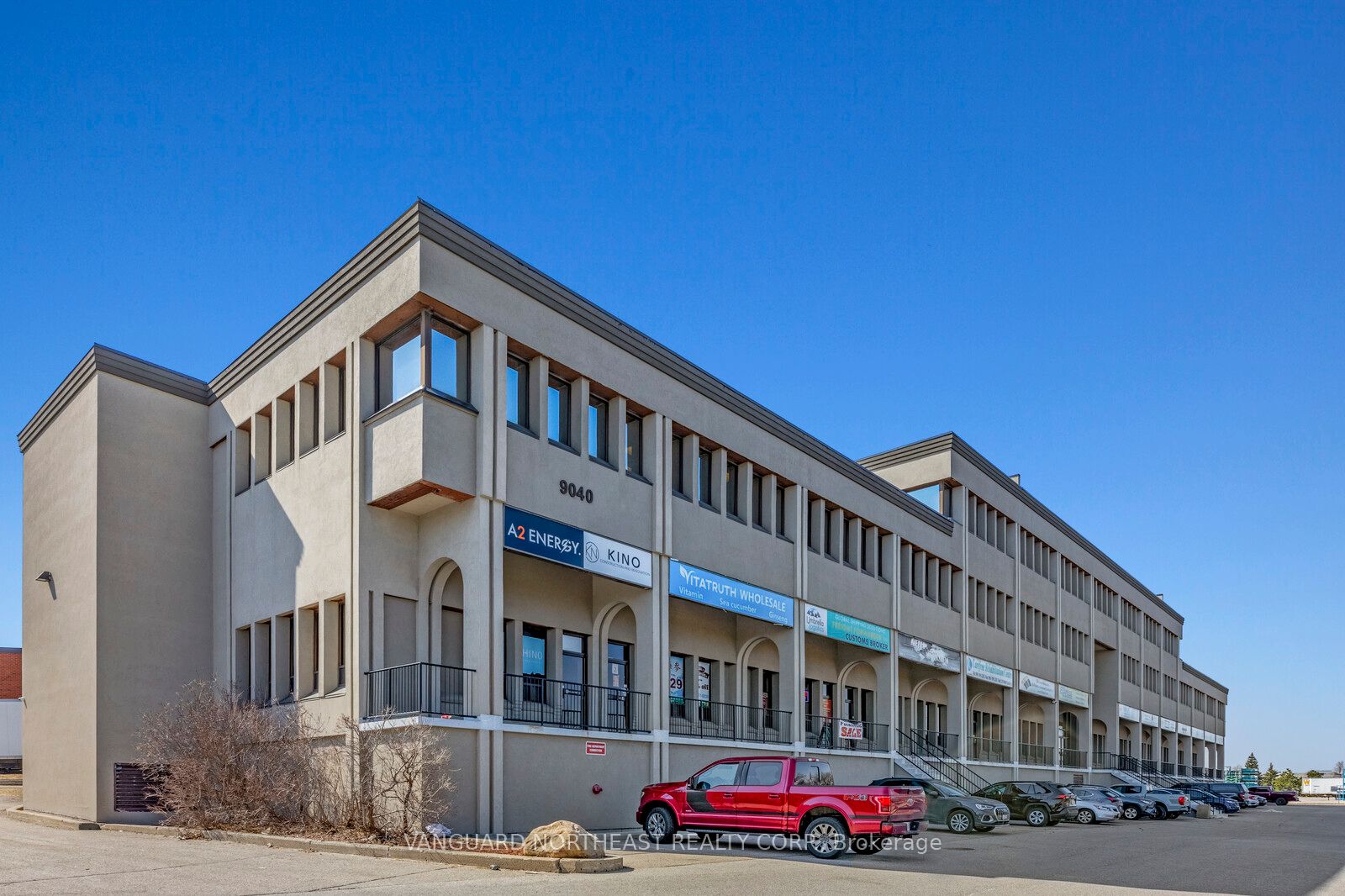 9040 Leslie Unit 305