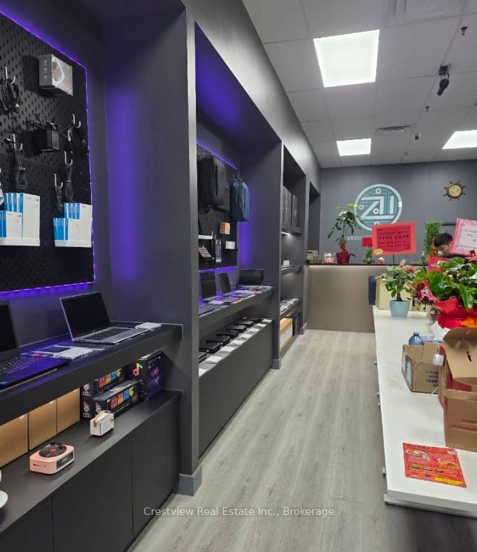 1571 Sandhurst Cir Unit 109A