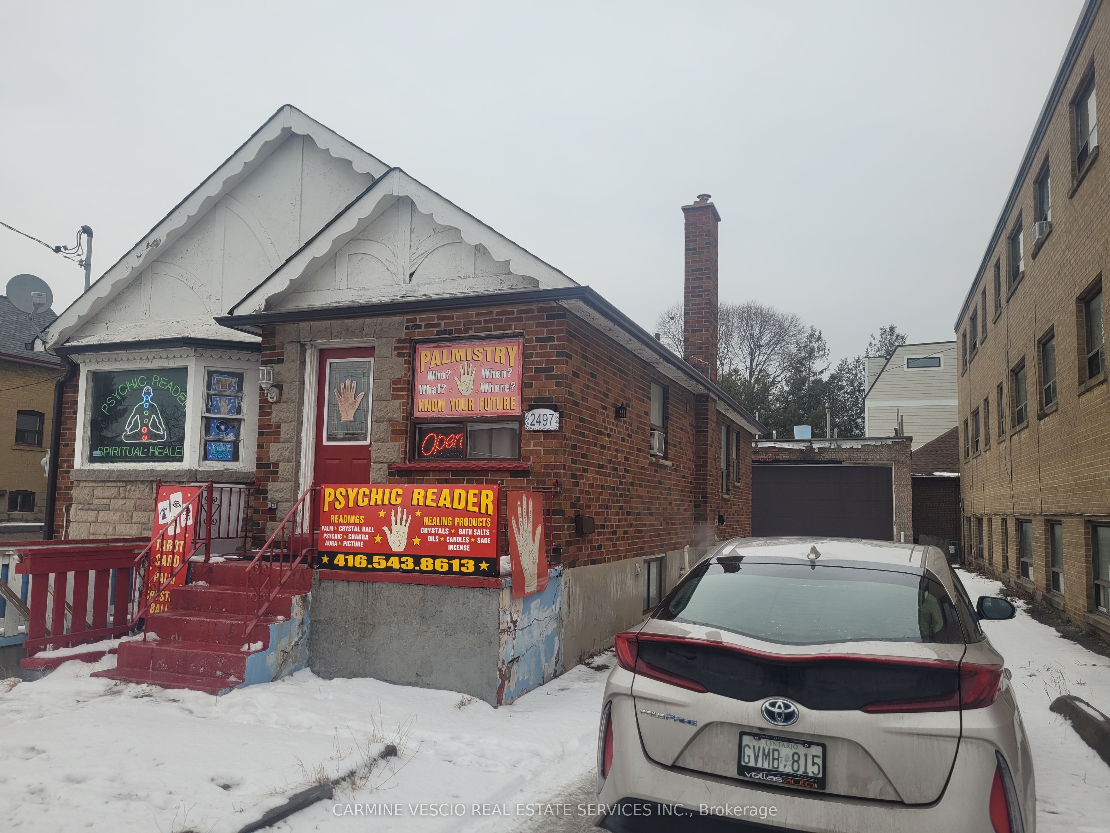 2497 Dufferin